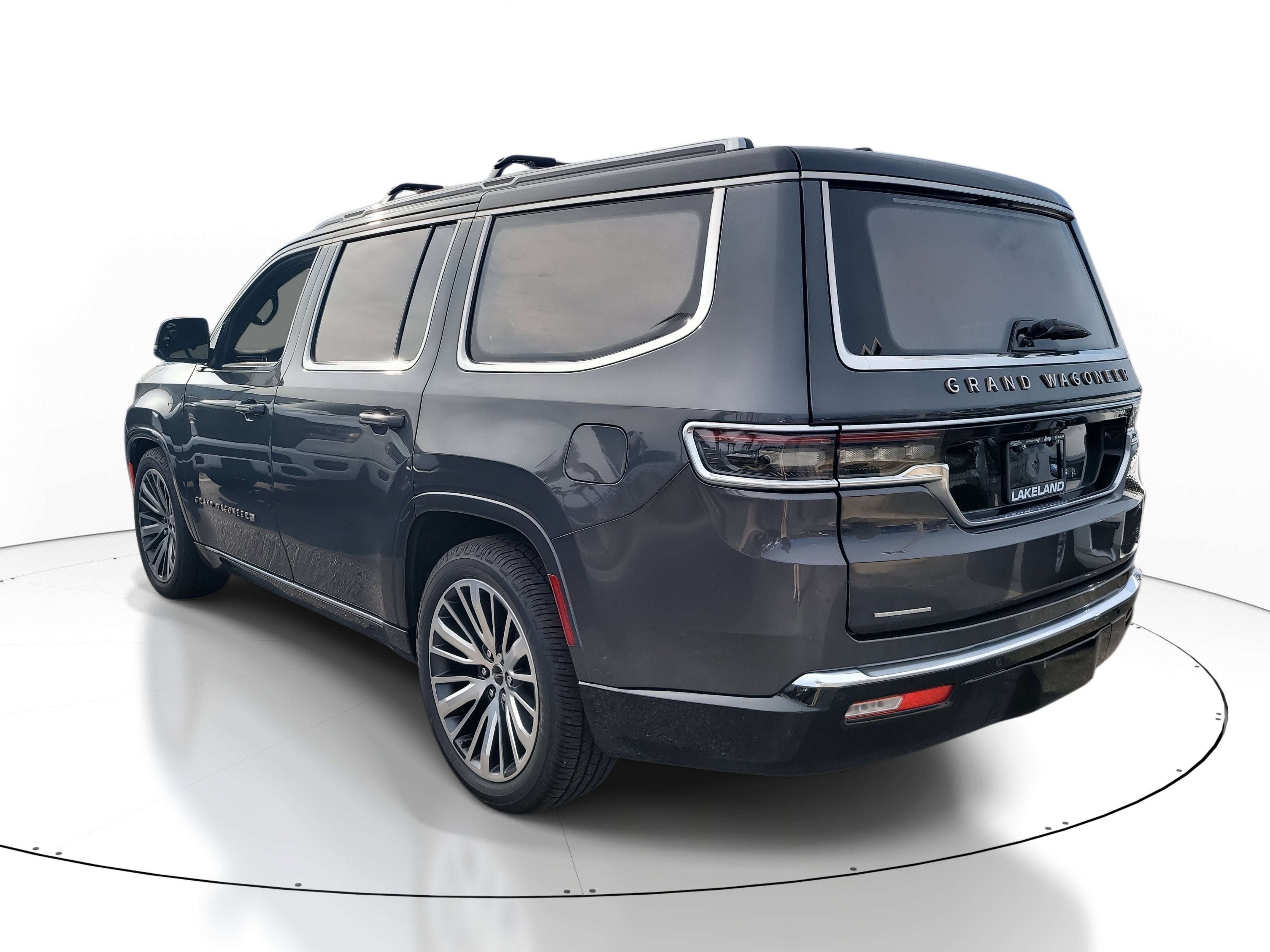 2022 Jeep Grand Wagoneer Series III