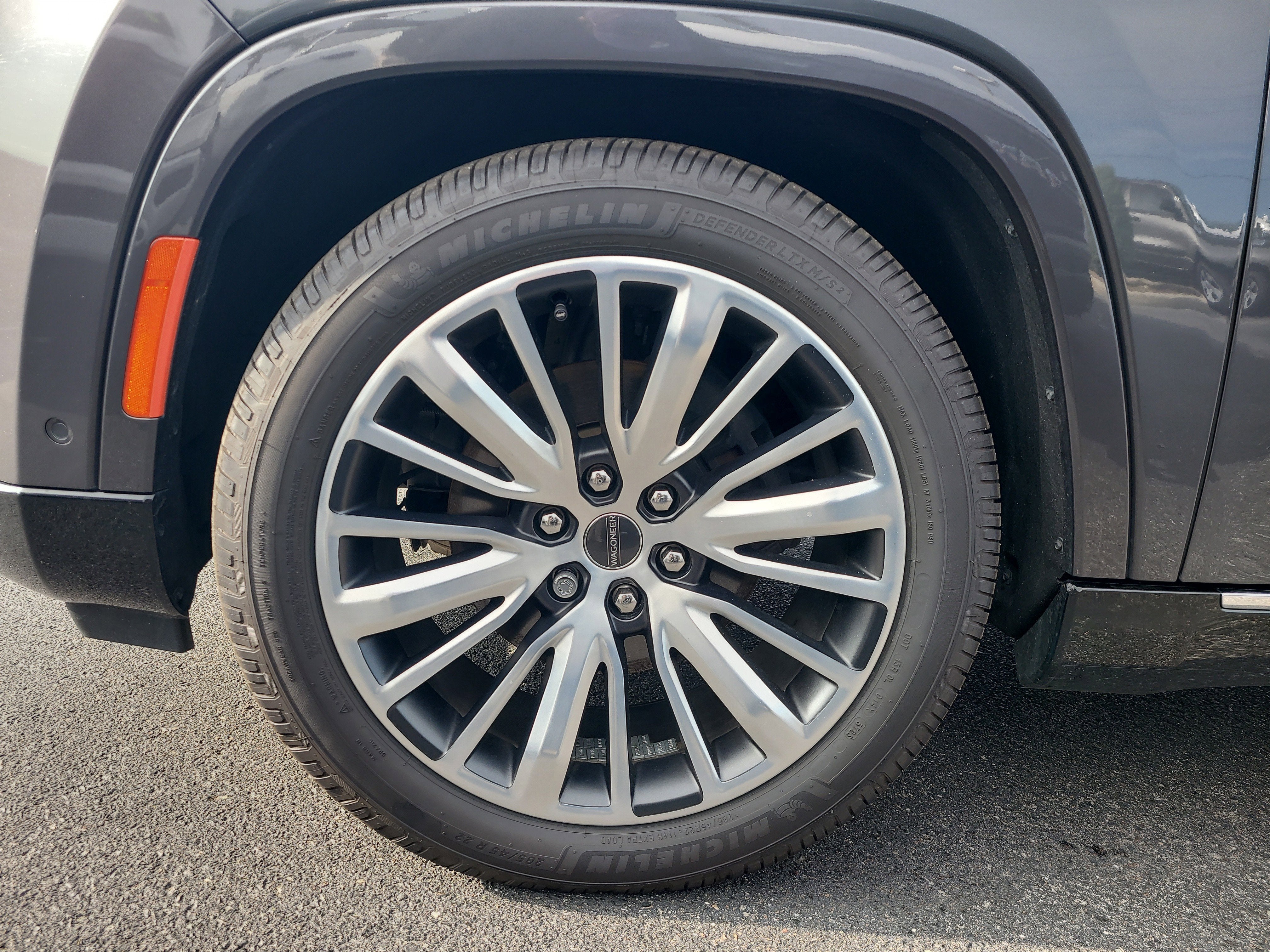 2022 Jeep Grand Wagoneer Series III