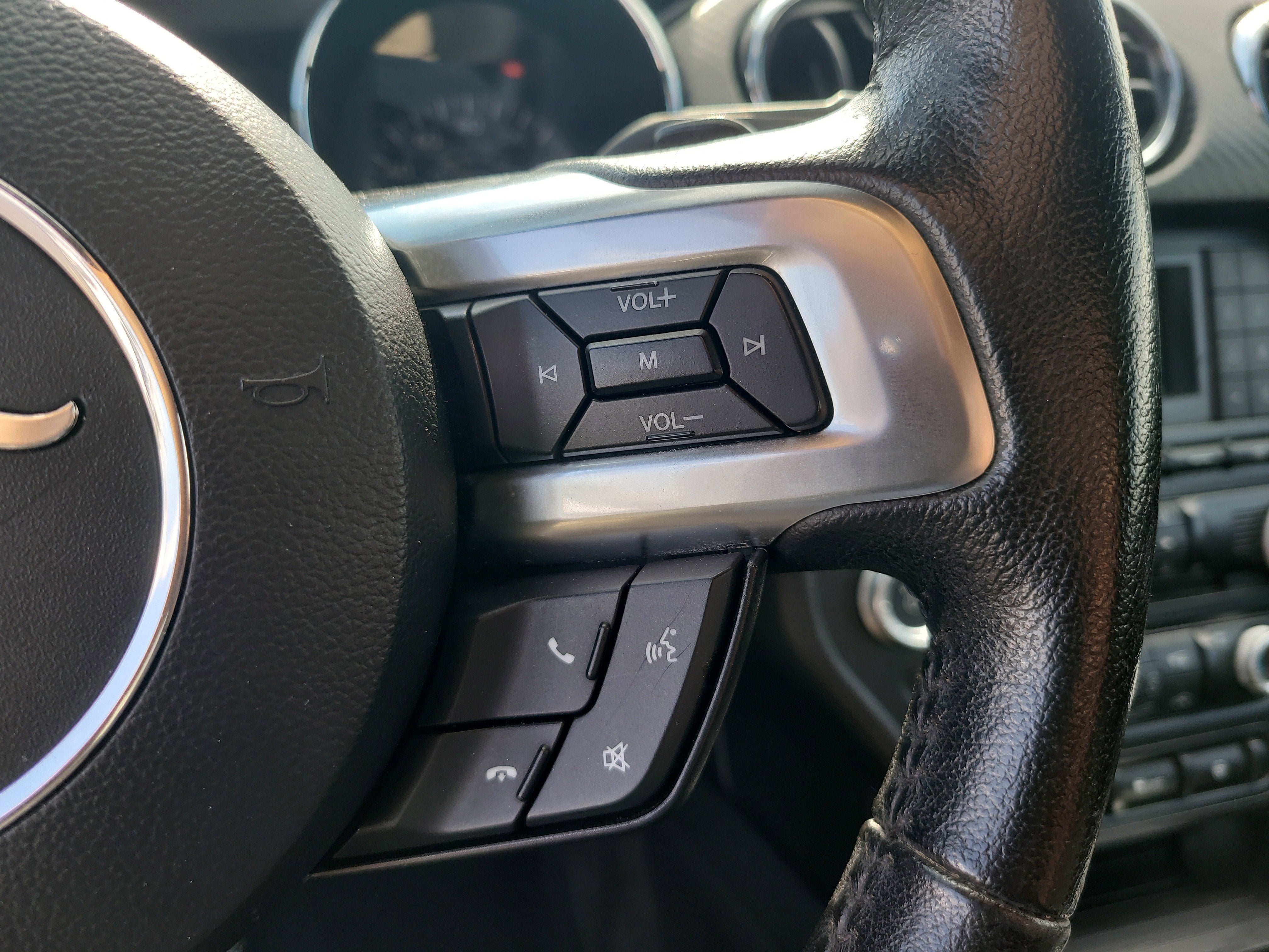 2015 Ford Mustang V6