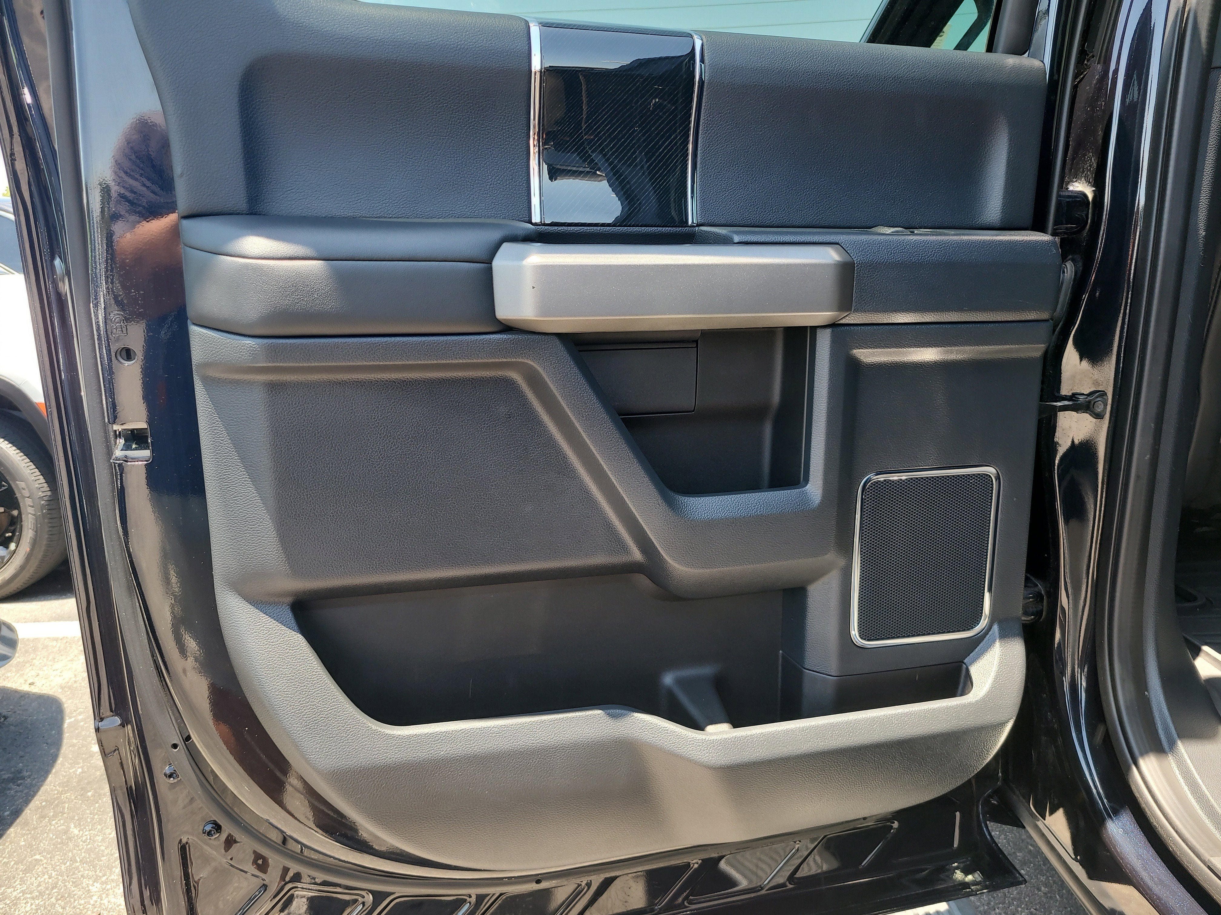 2022 Ford Super Duty F-350 SRW Platinum