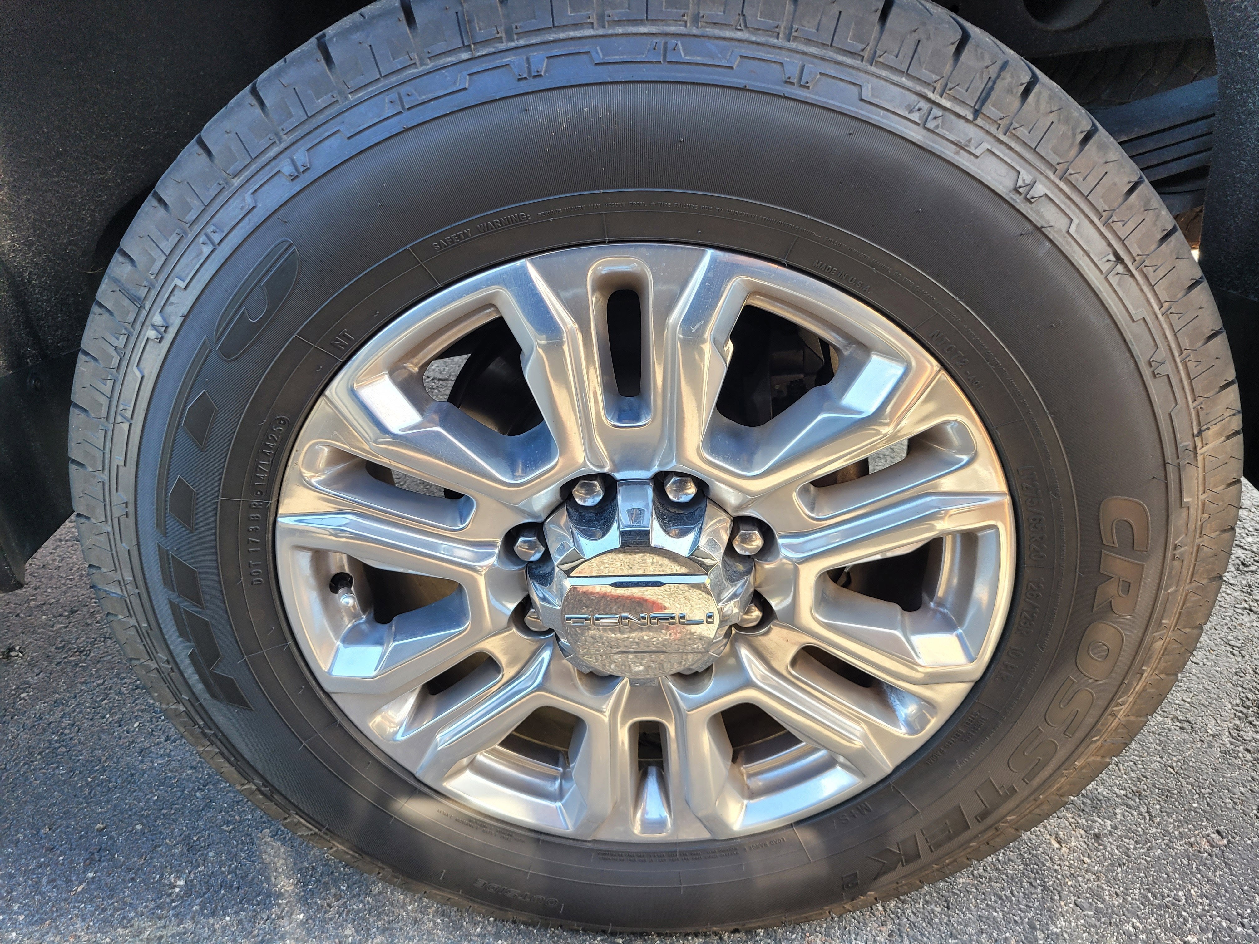 2023 GMC Sierra 2500HD Denali