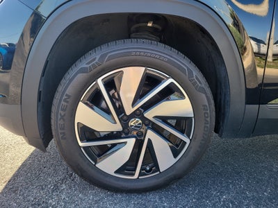 2024 Volkswagen Atlas 2.0T SE with Technology