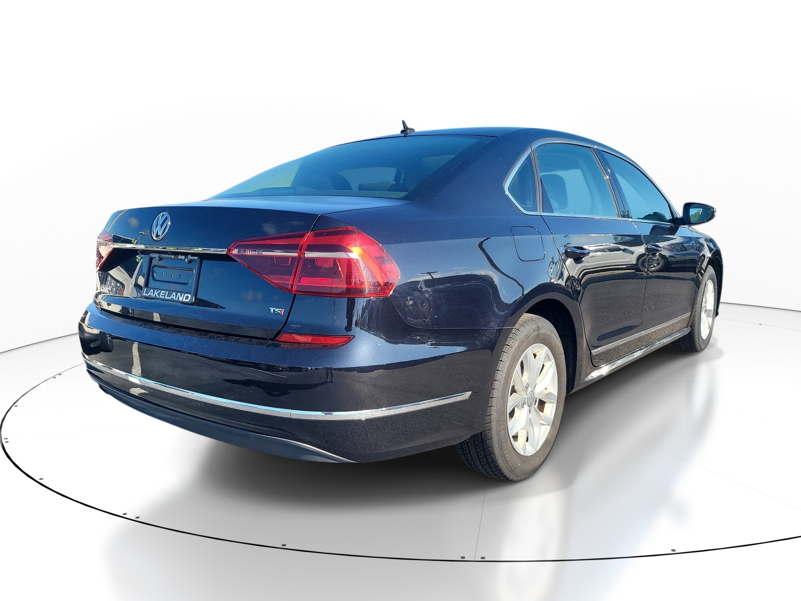 2017 Volkswagen Passat 1.8T S