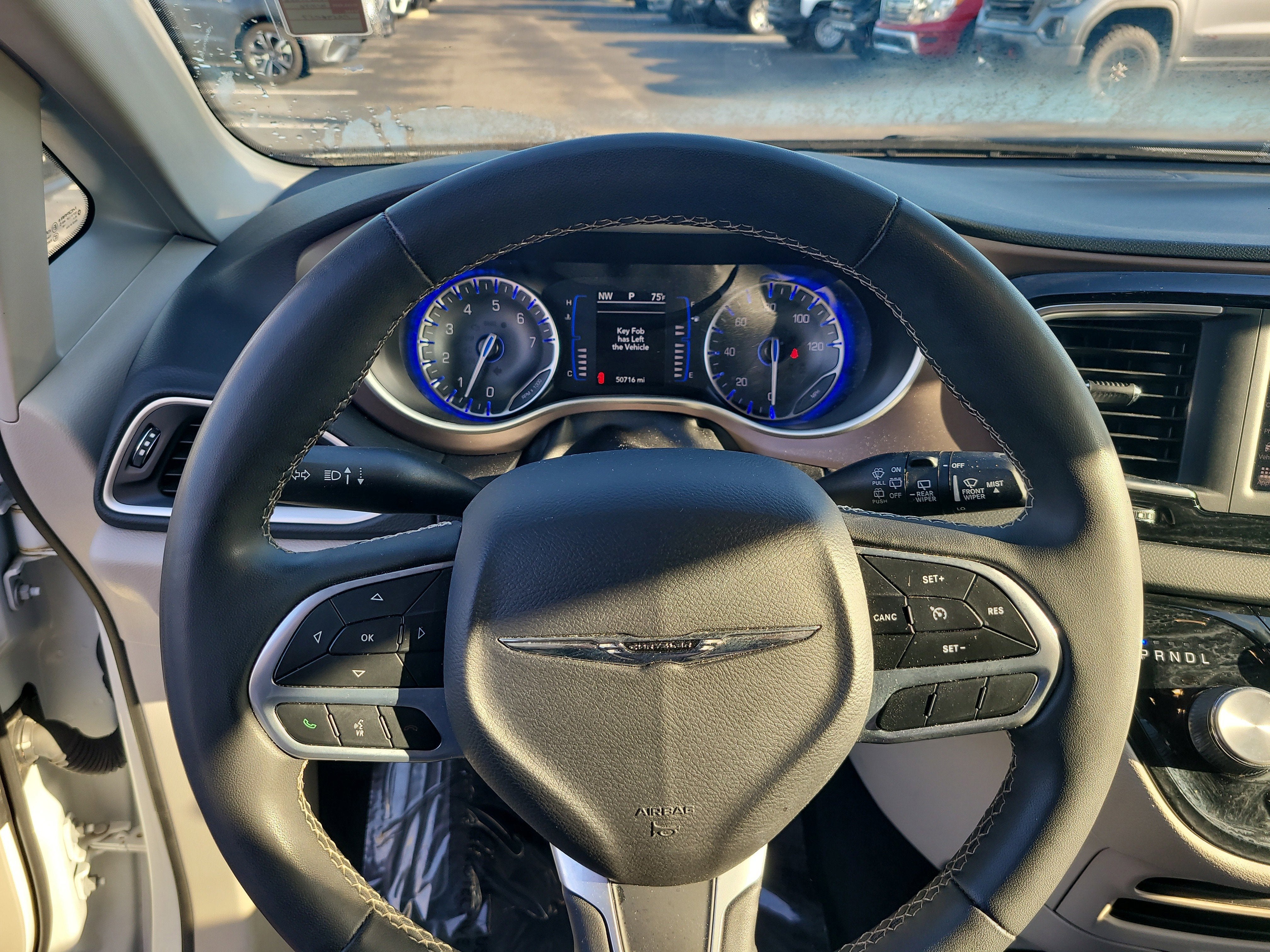 2023 Chrysler Voyager LX