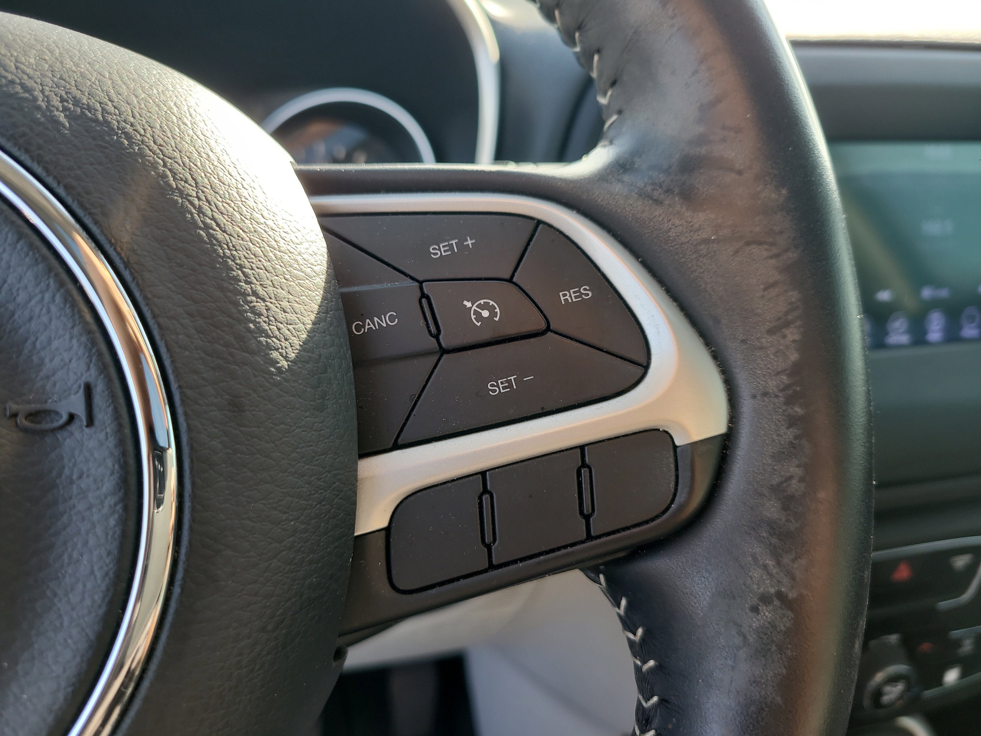 2019 Jeep Compass Latitude with Sun/Wheel Pkg