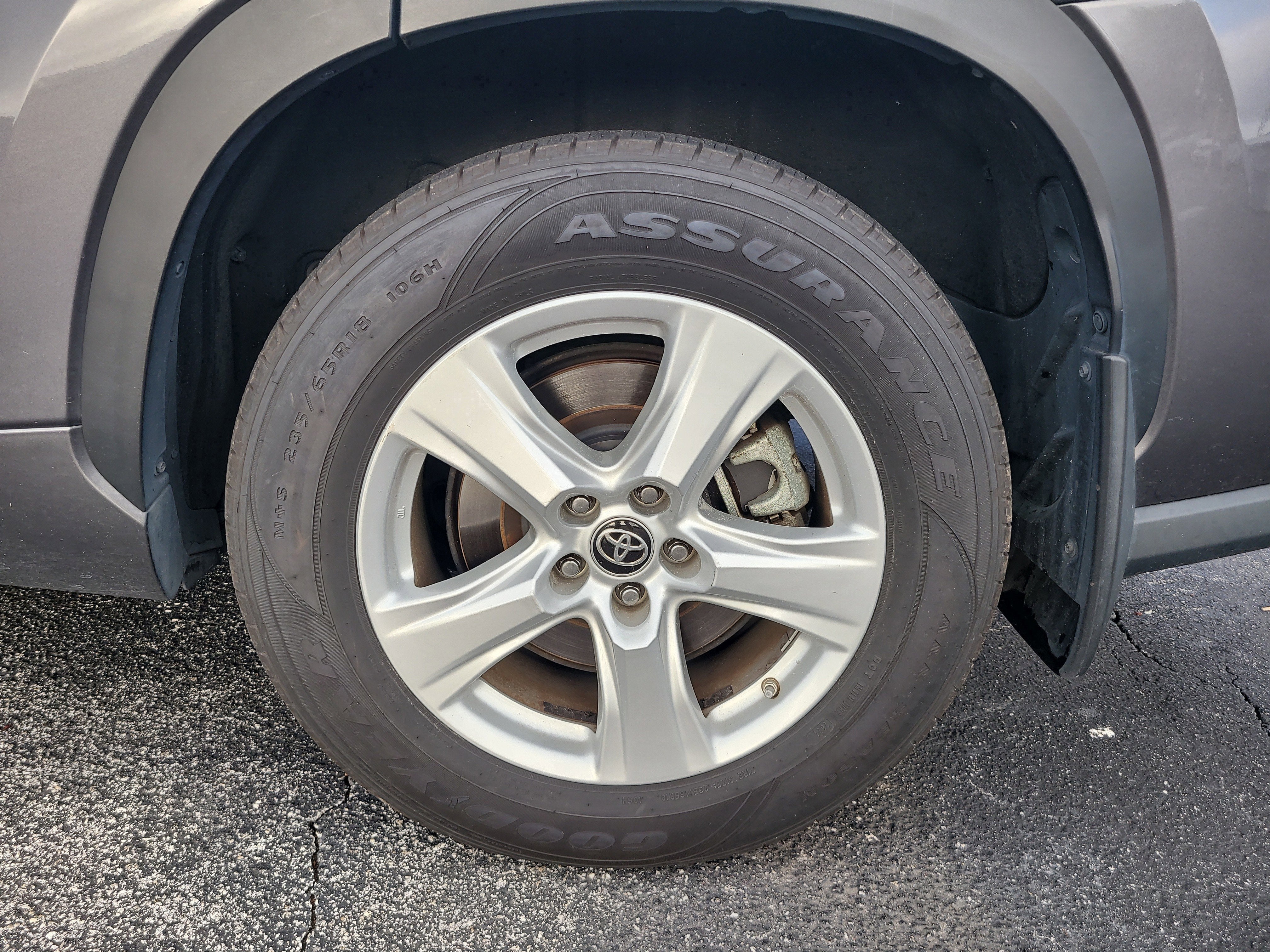 2023 Toyota Highlander L