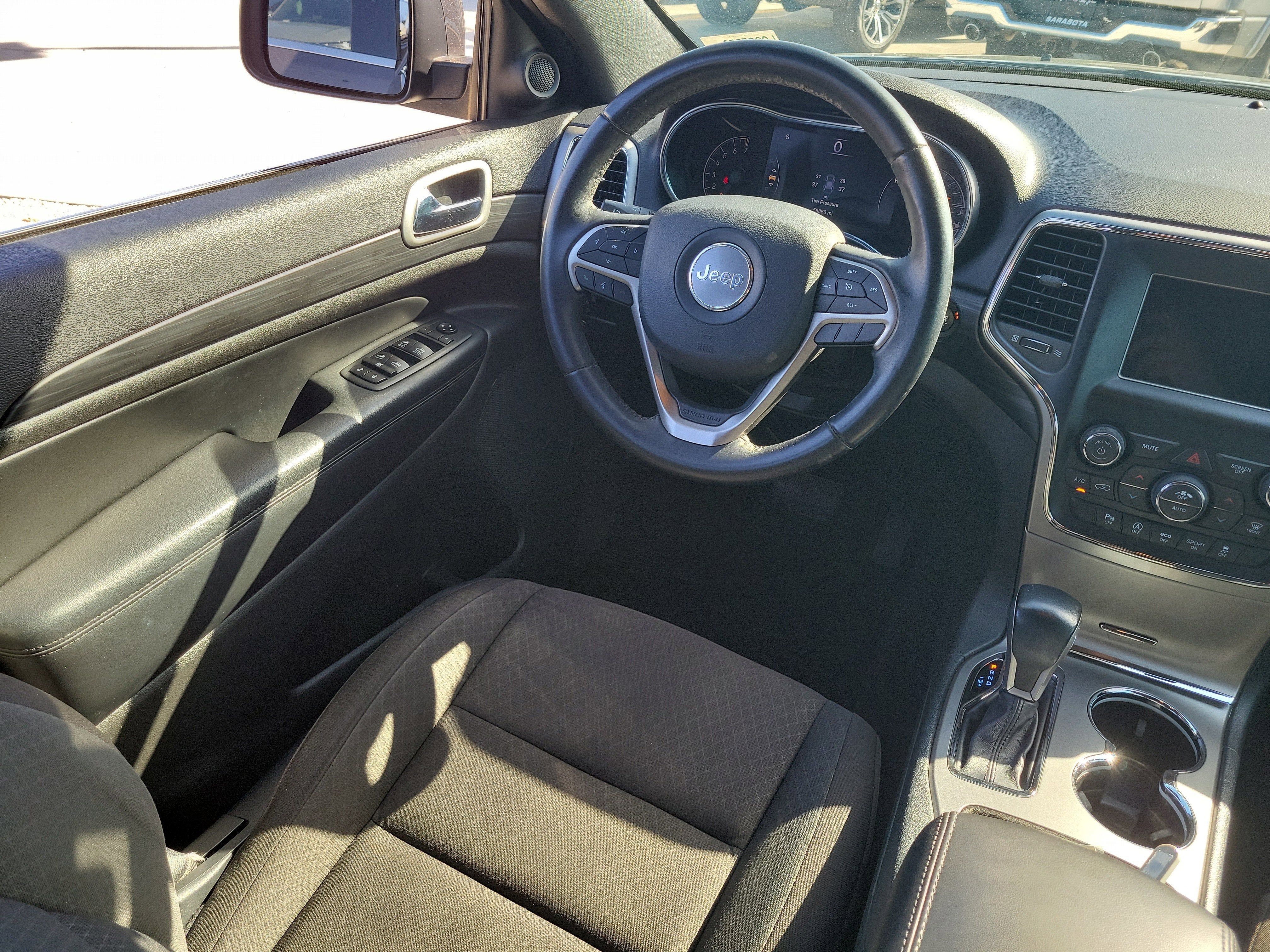 2020 Jeep Grand Cherokee Laredo E