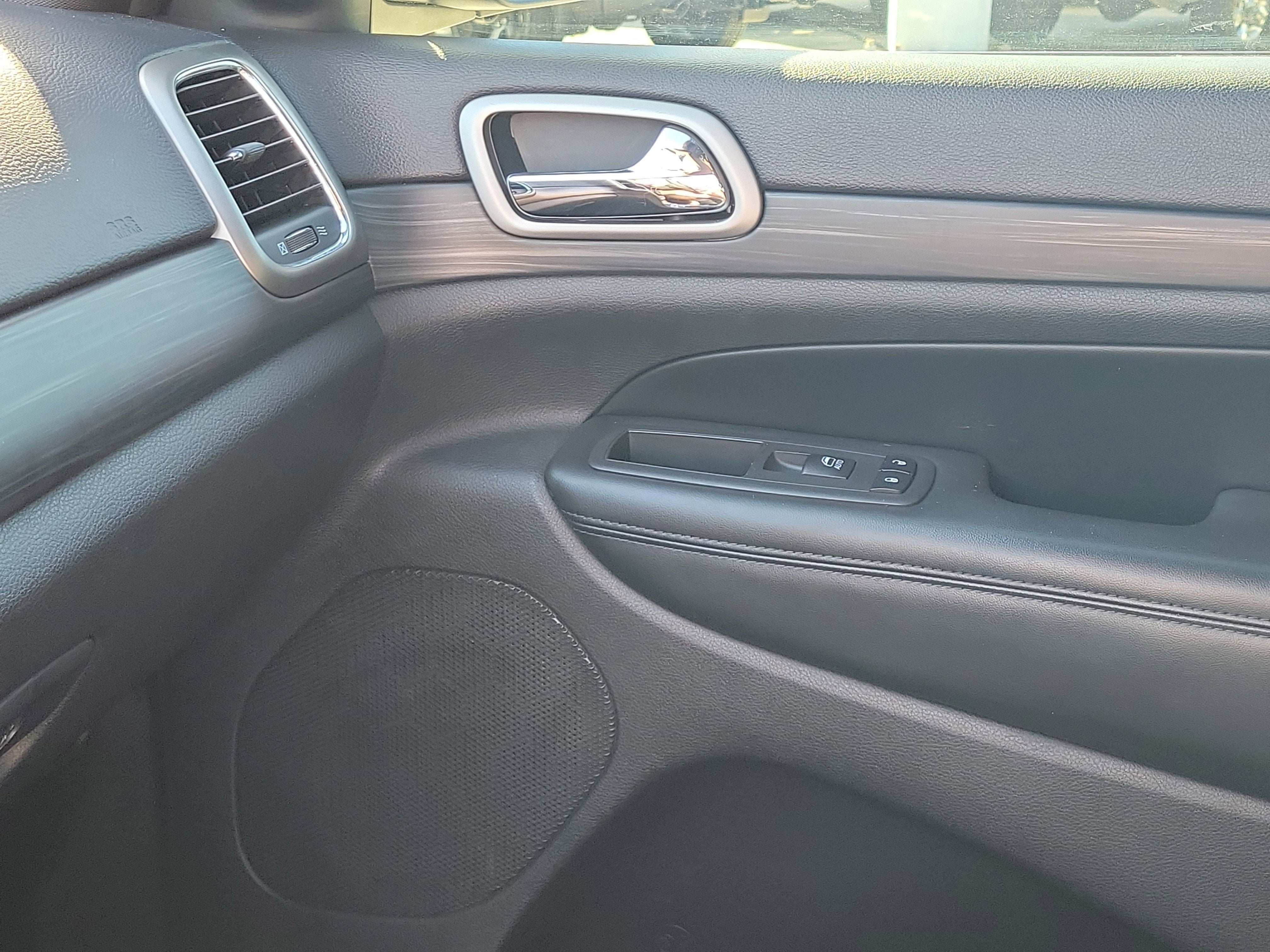 2020 Jeep Grand Cherokee Laredo E