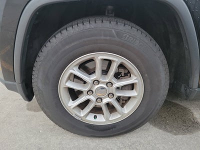 2019 Jeep Grand Cherokee Laredo E