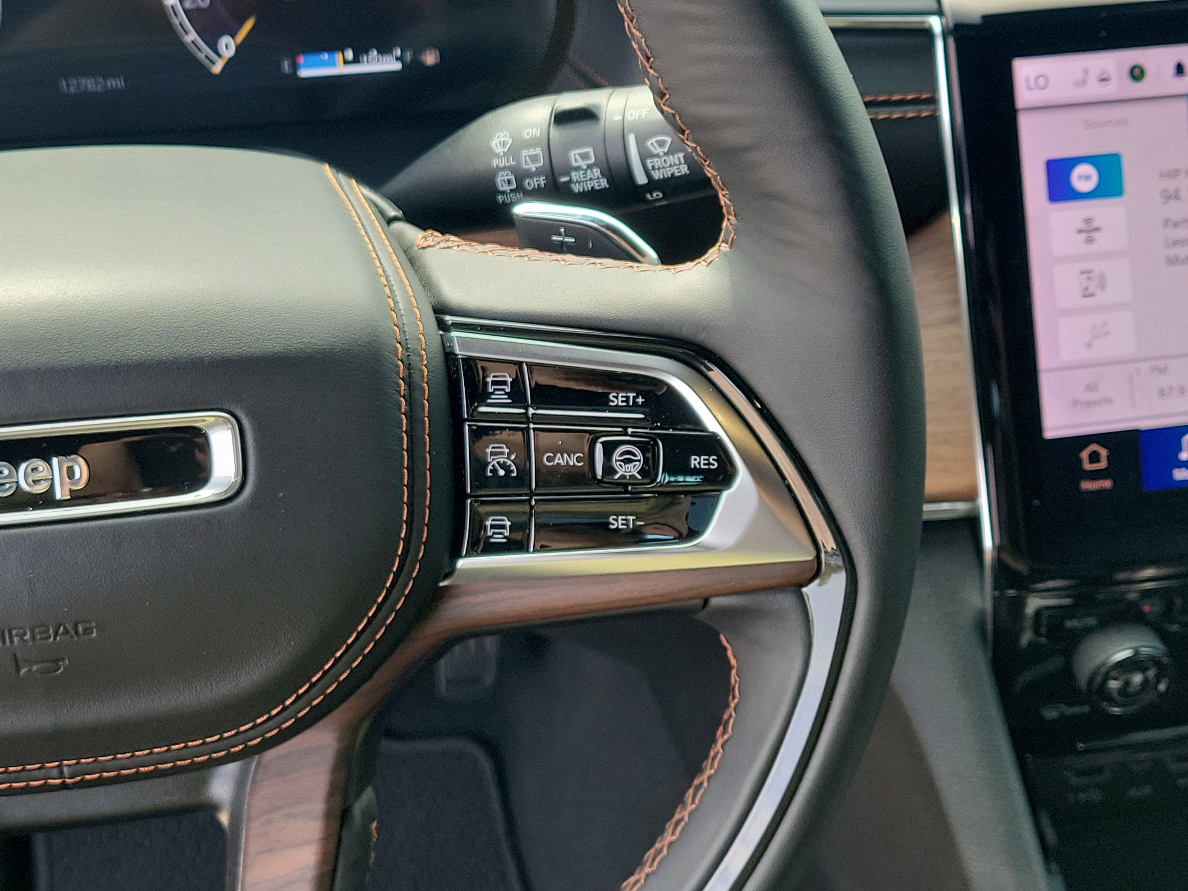 2024 Jeep Grand Cherokee Summit