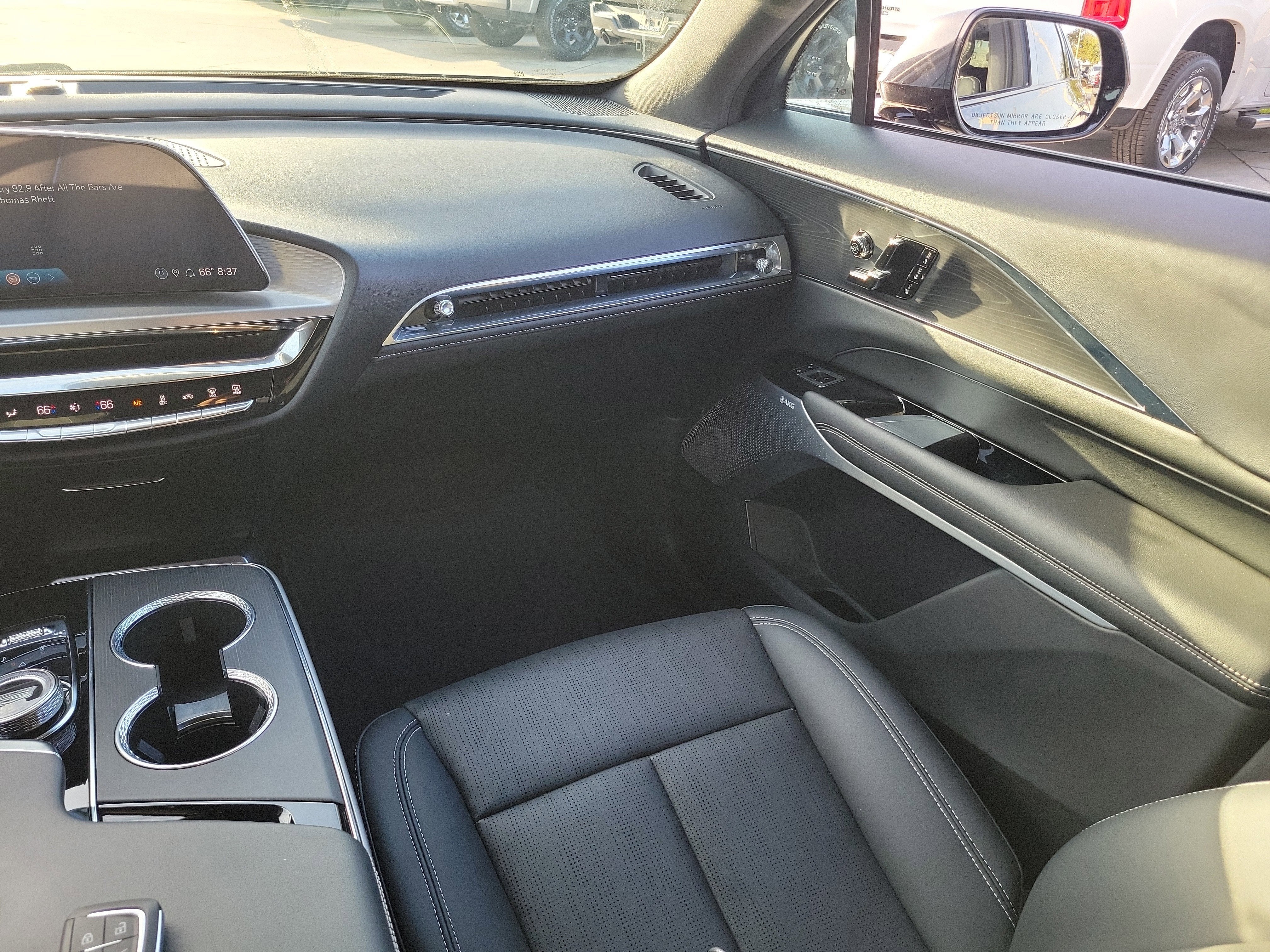 2024 Cadillac LYRIQ Sport