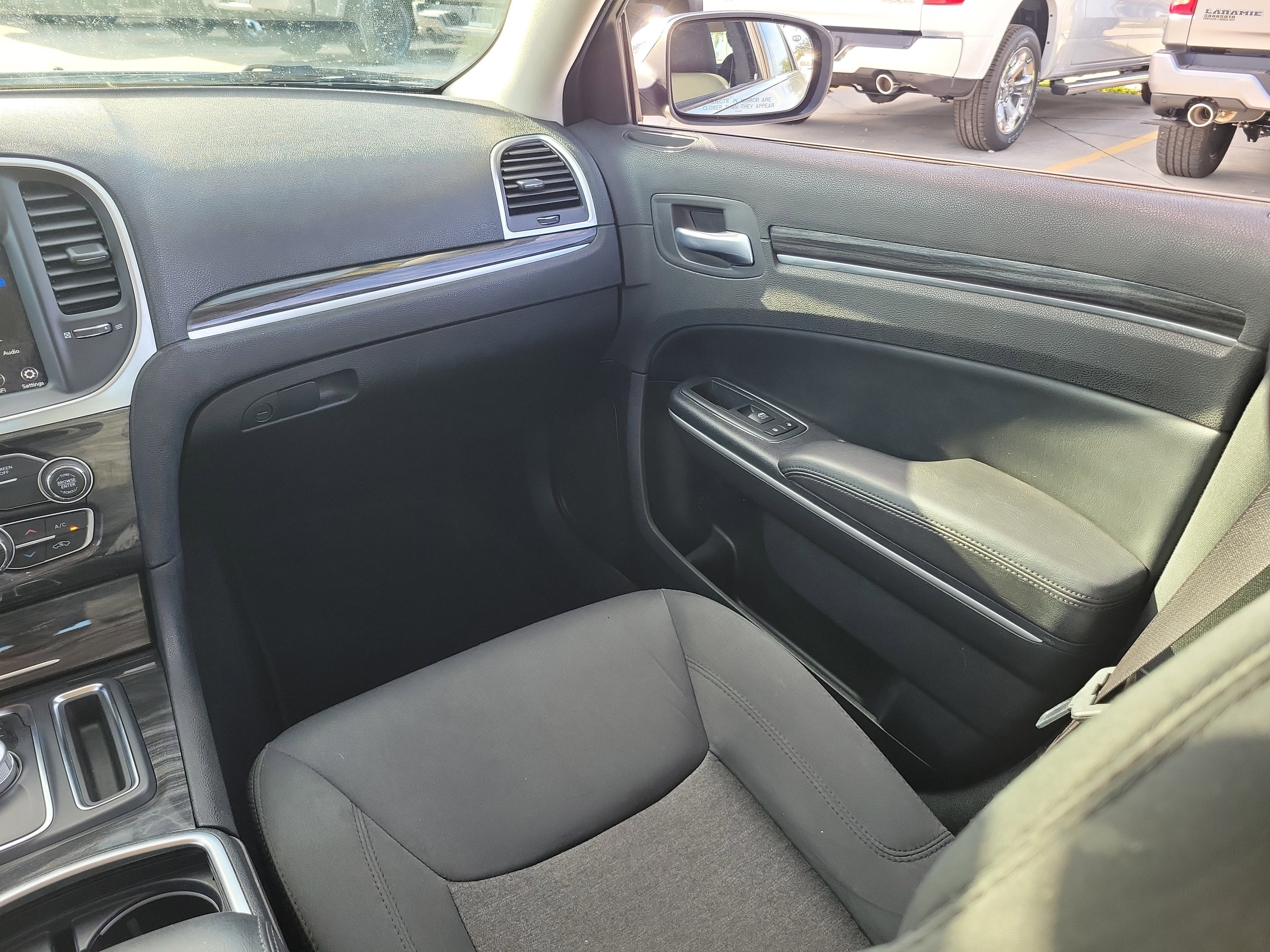 2019 Chrysler 300 Touring