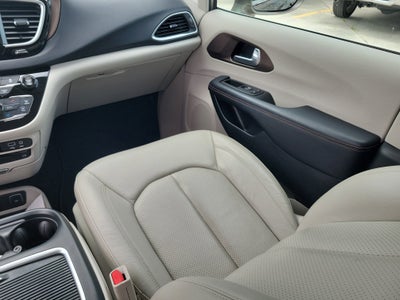 2018 Chrysler Pacifica Touring L Plus