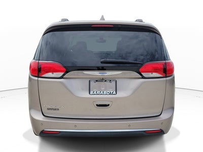 2018 Chrysler Pacifica Touring L Plus