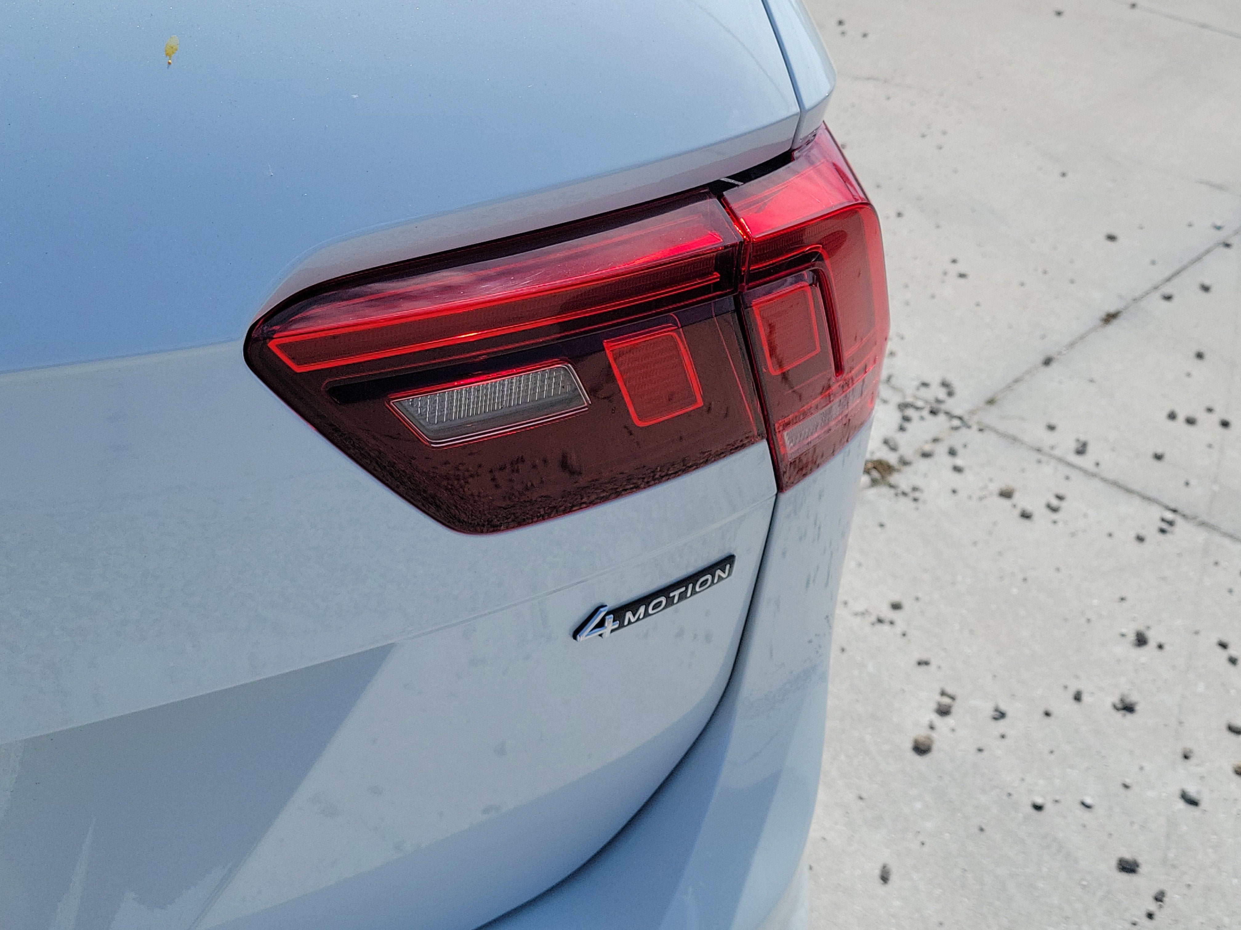2023 Volkswagen Tiguan SEL R-Line