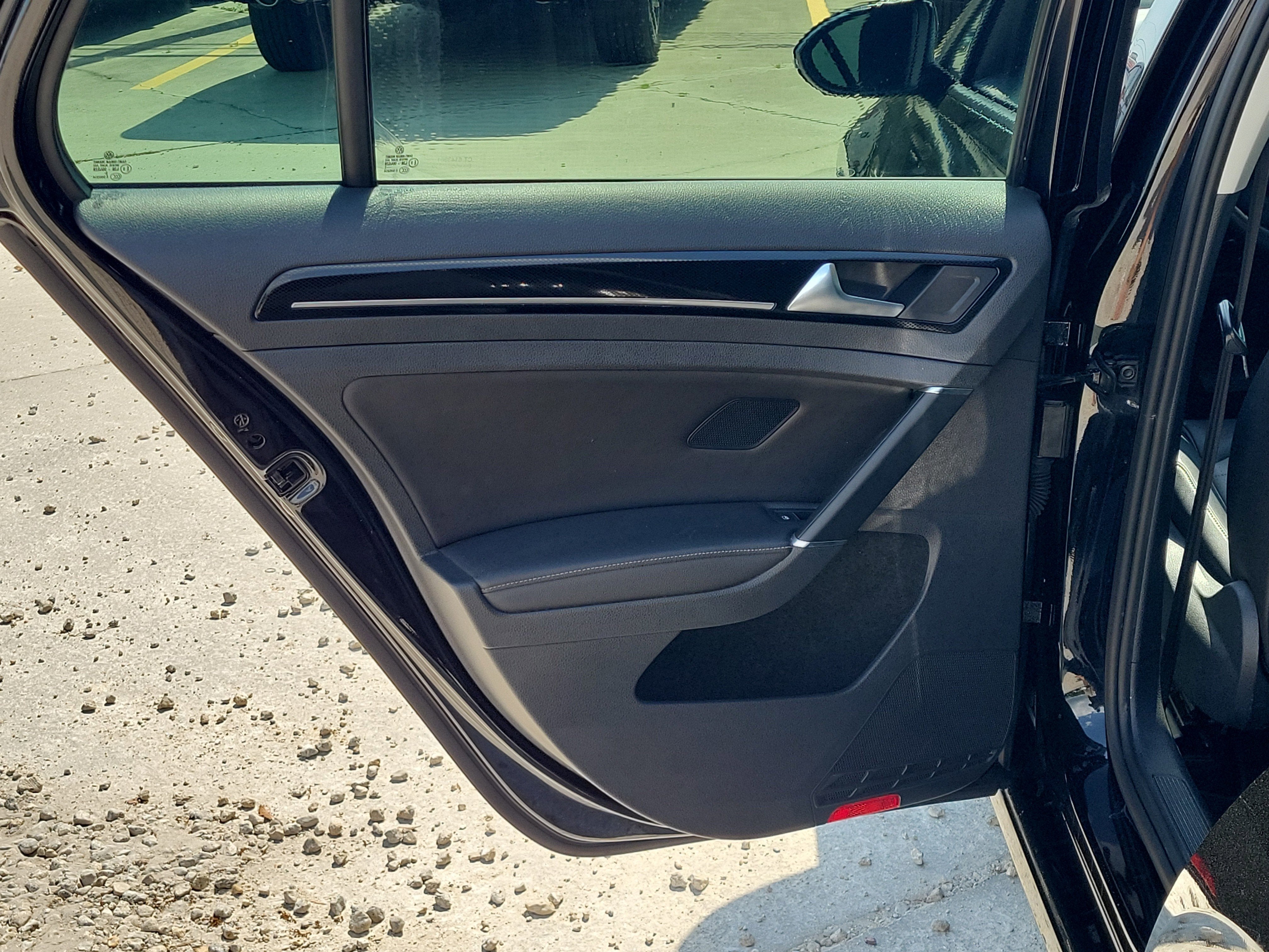 2017 Volkswagen Golf S