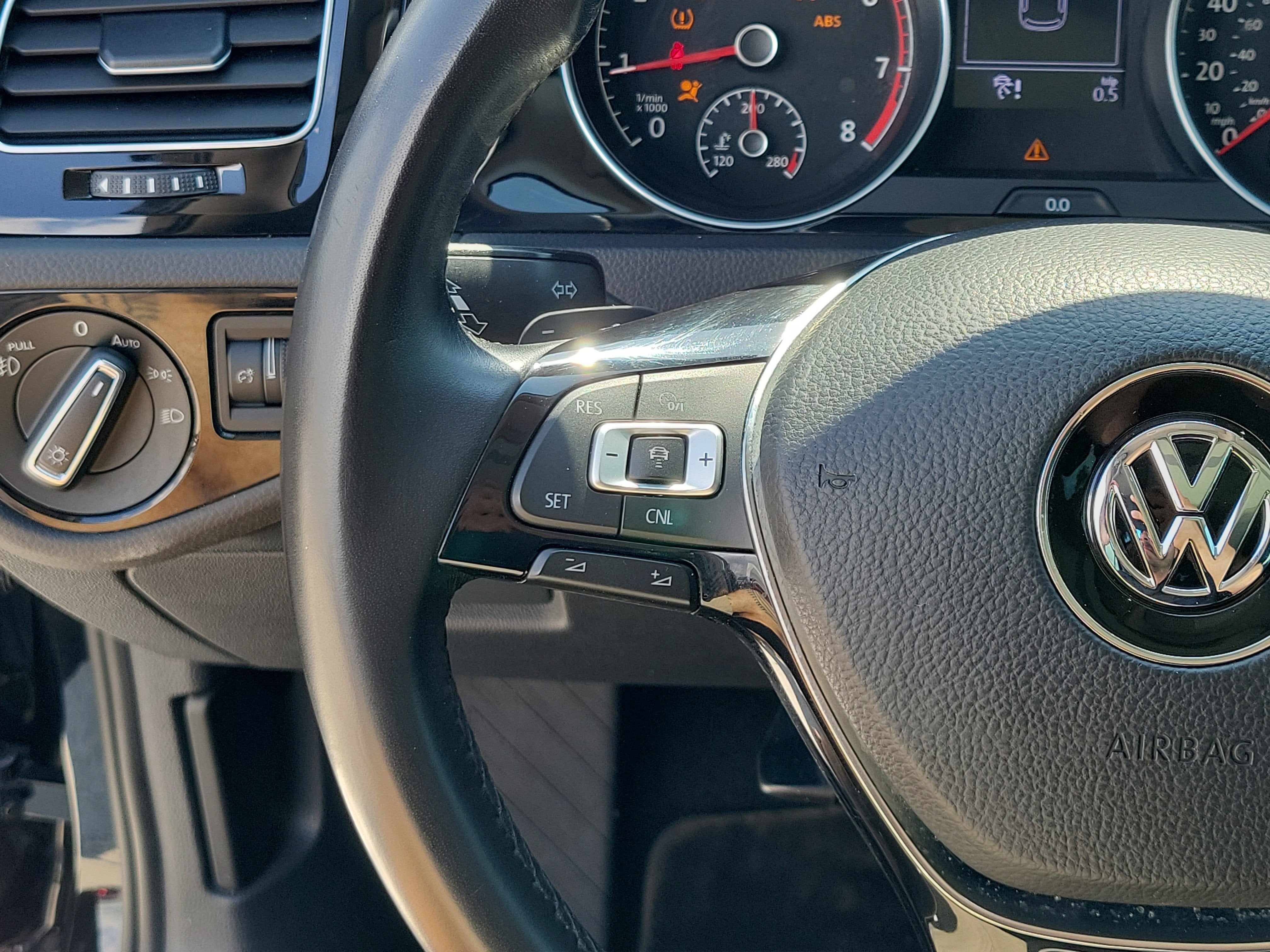 2017 Volkswagen Golf S