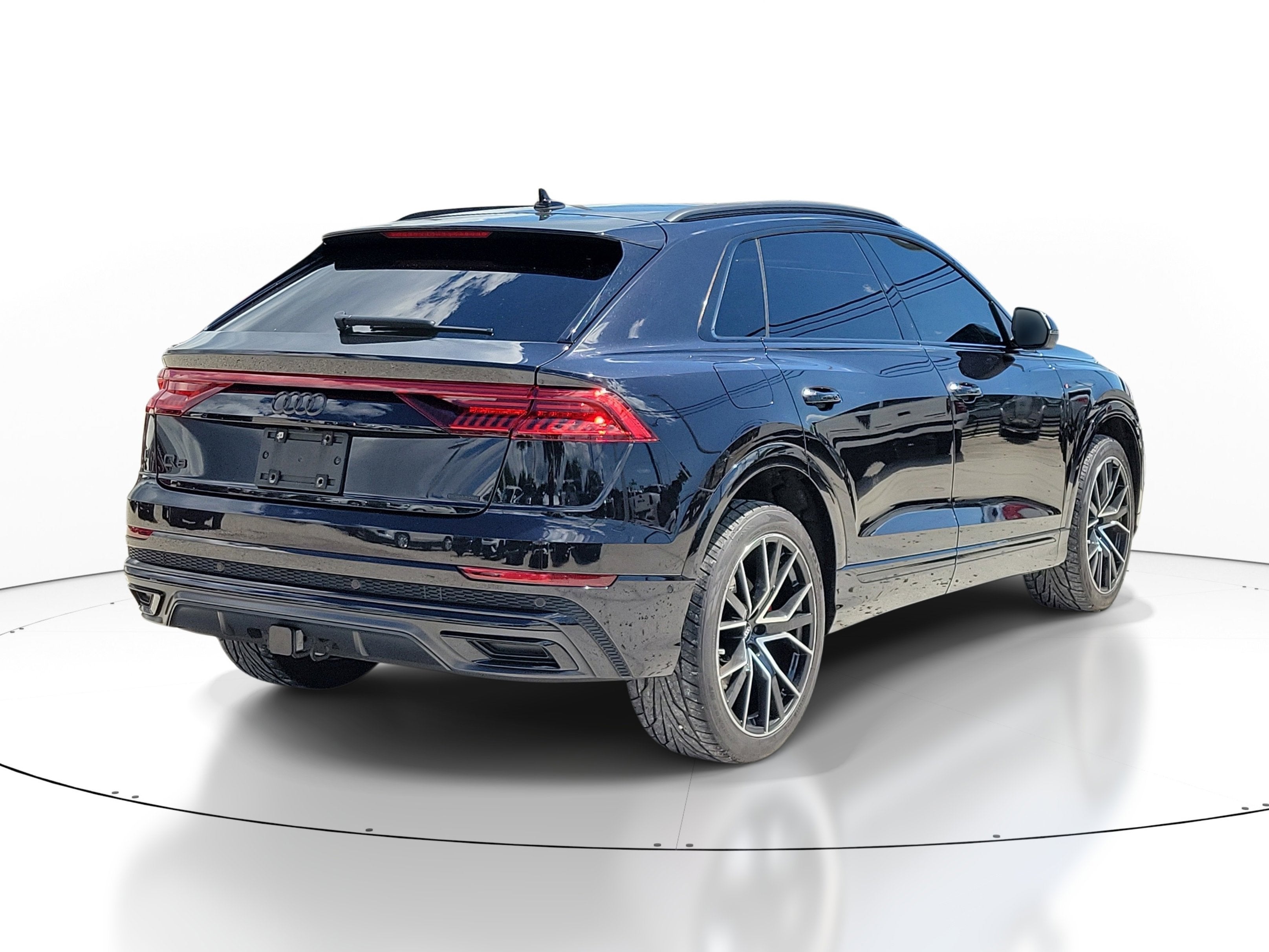 2021 Audi Q8 Premium Plus