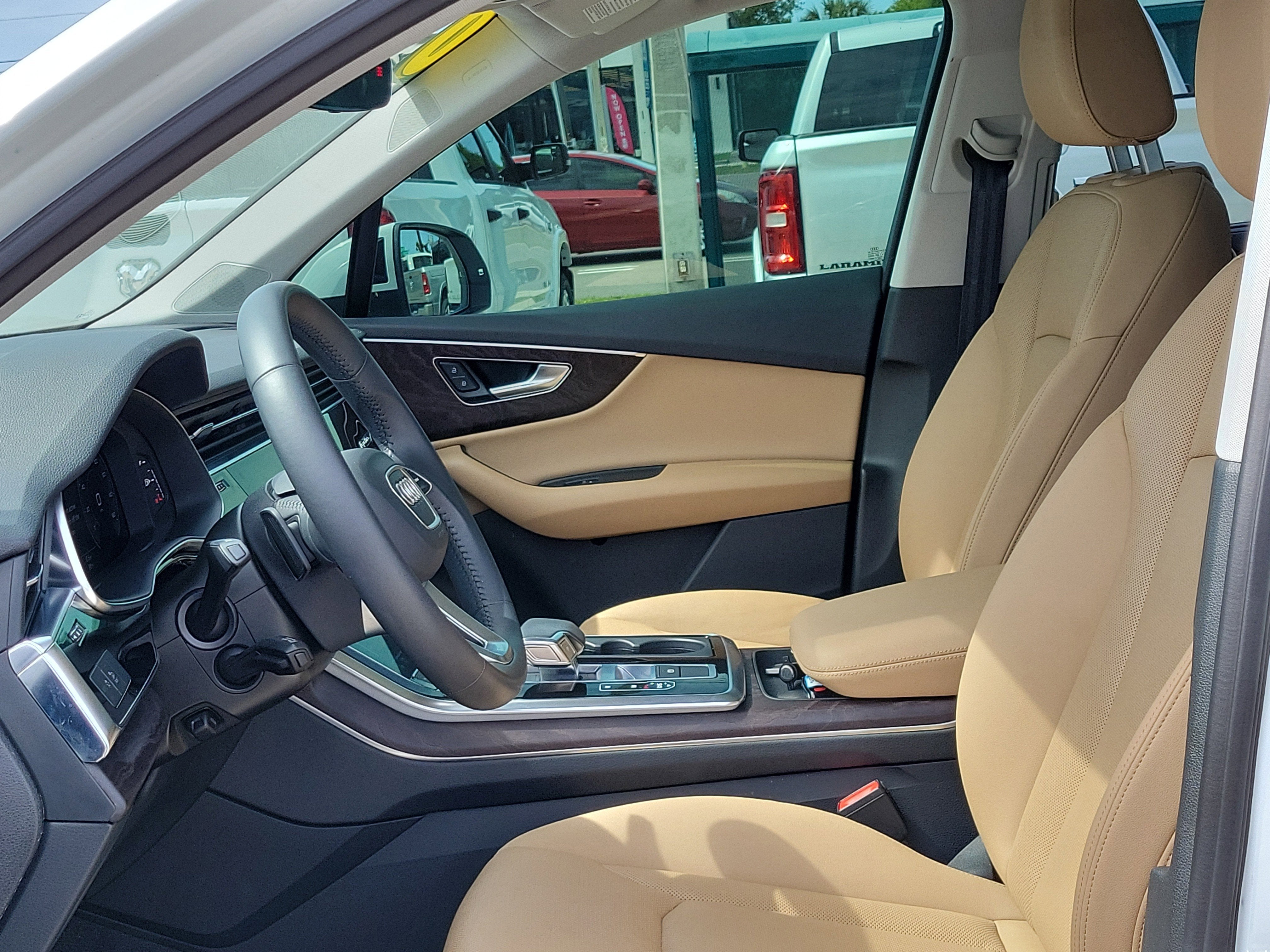 2020 Audi Q7 Premium Plus