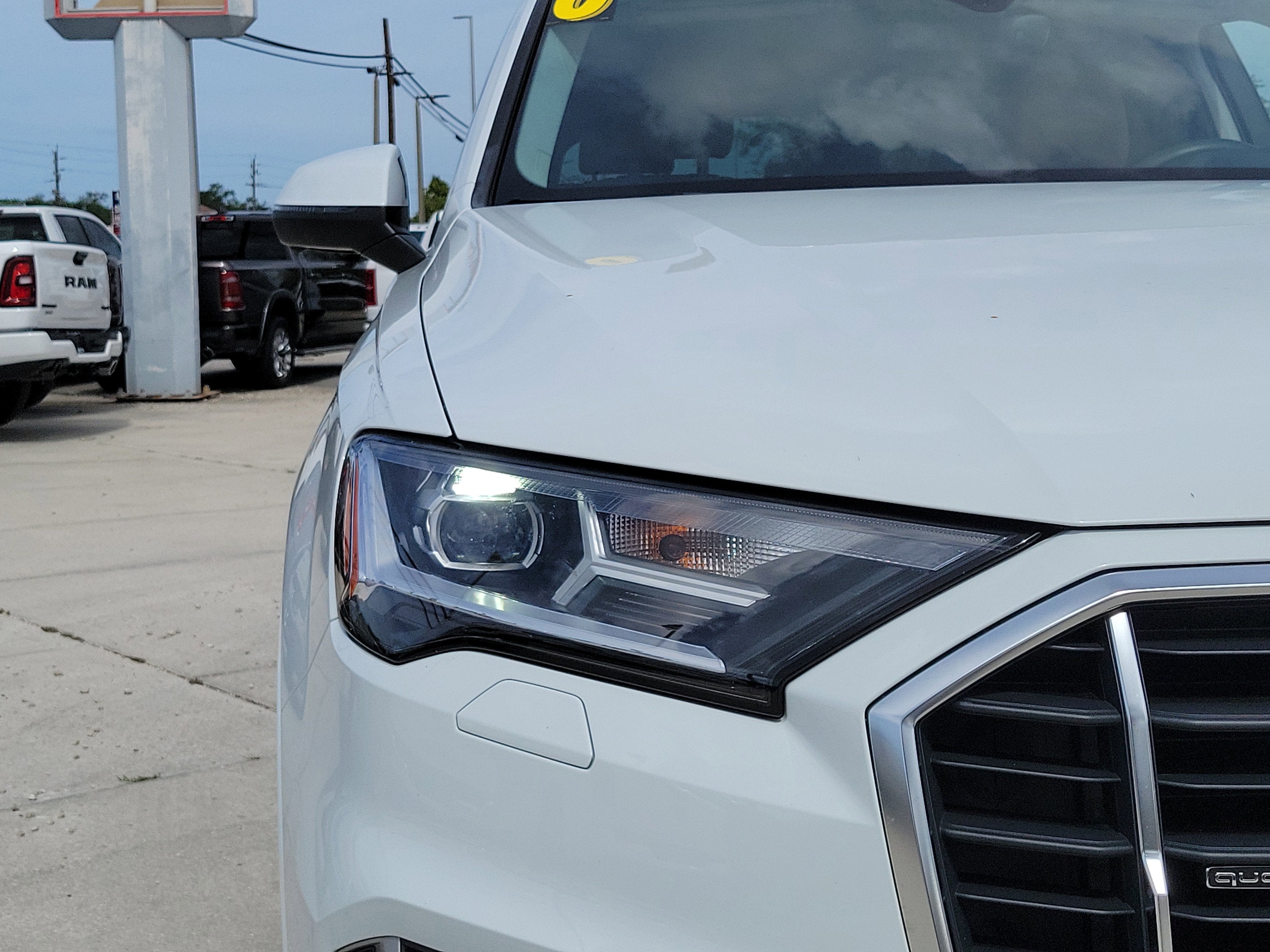 2020 Audi Q7 Premium Plus