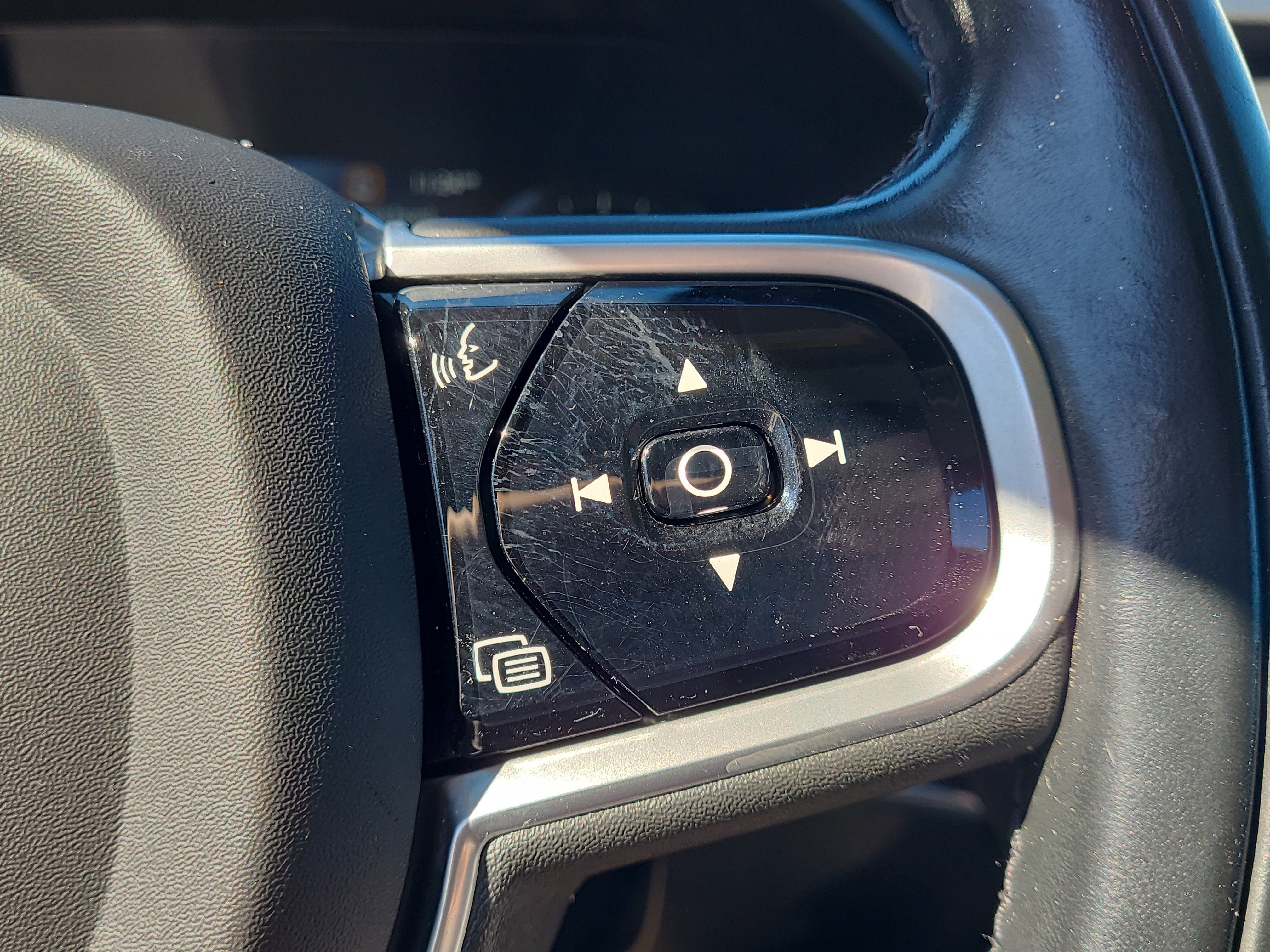 2020 Volvo XC90 Momentum