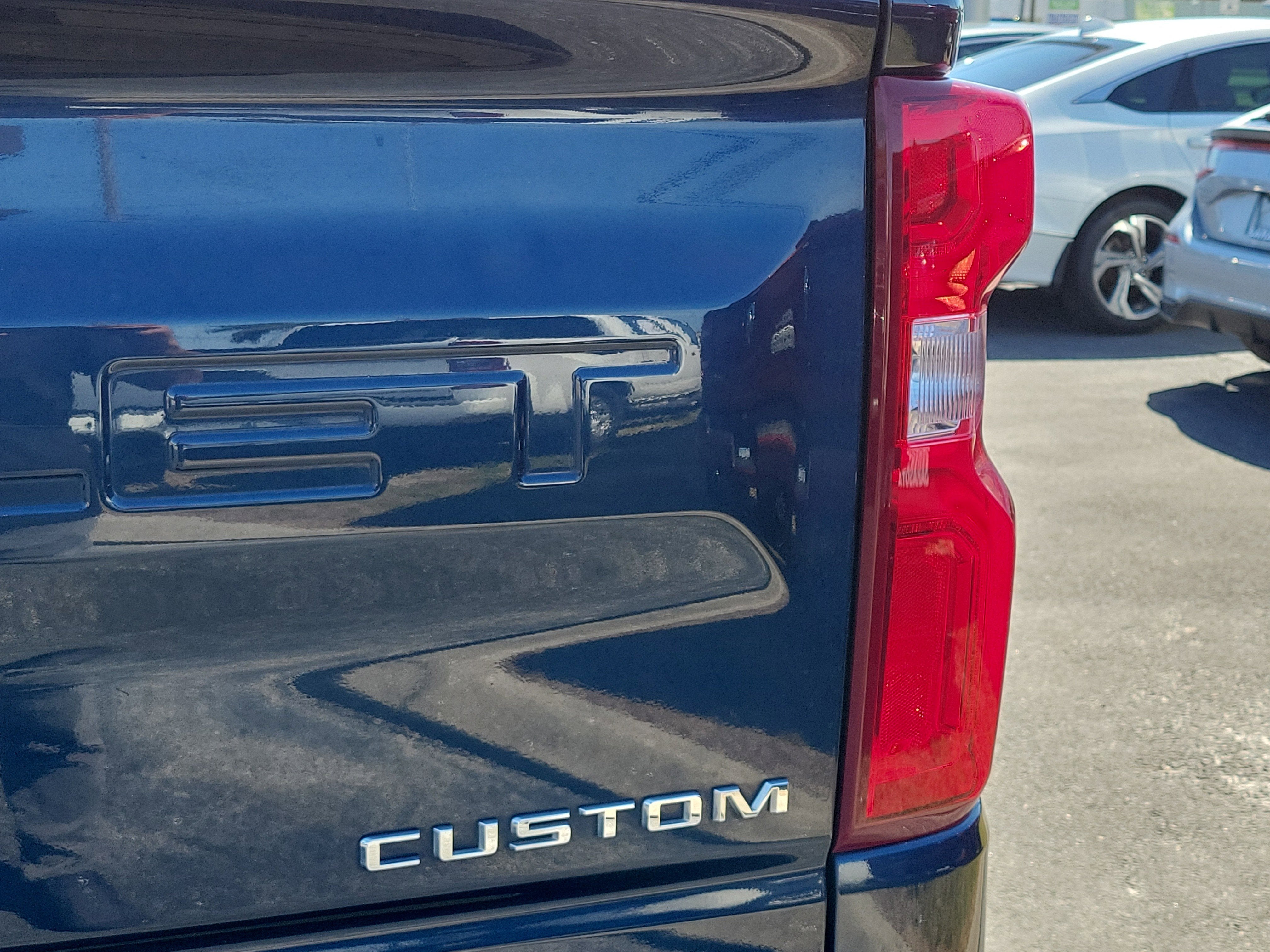 2021 Chevrolet Silverado 1500 Custom