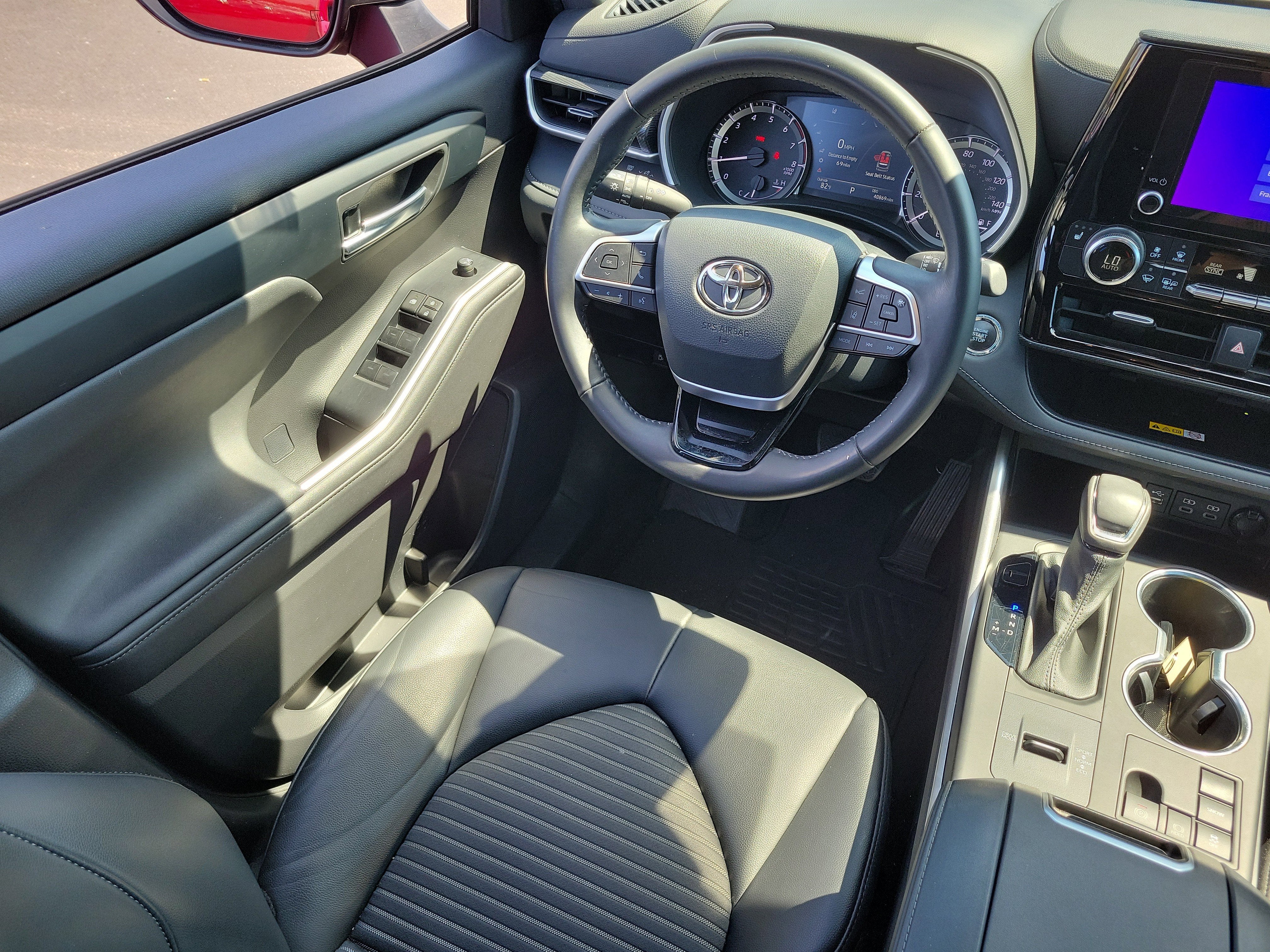 2023 Toyota Highlander L