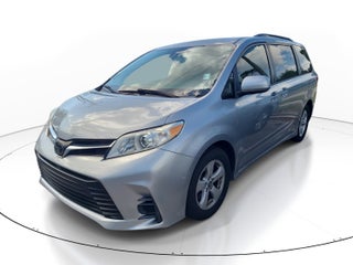 2018 Toyota Sienna LE