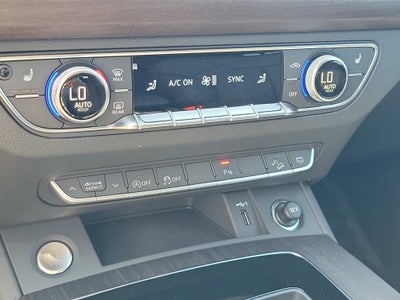 2024 Audi Q5 S line Premium Plus
