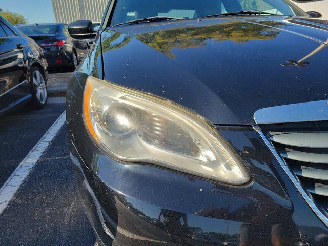 2013 Chrysler 200 Touring