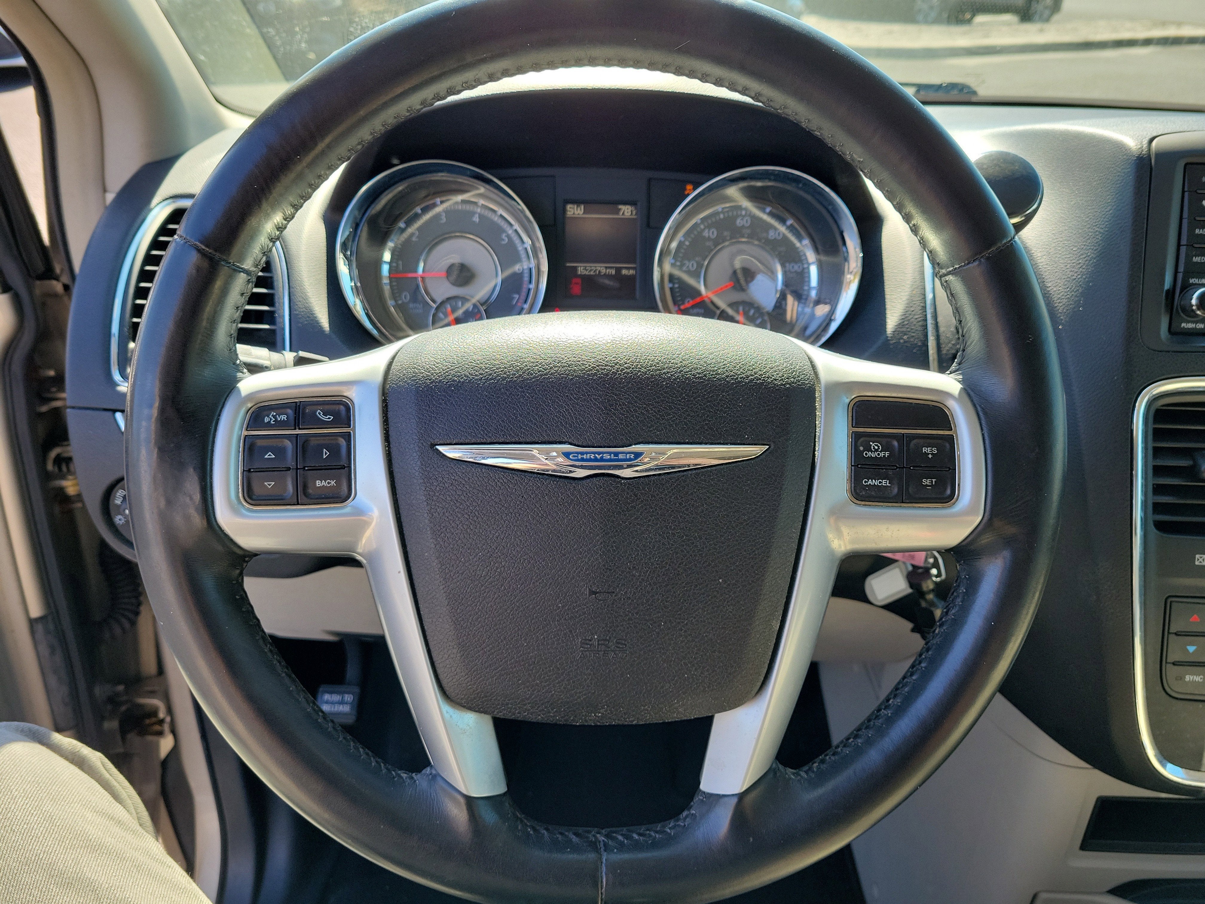 2013 Chrysler Town & Country Touring