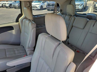 2013 Chrysler Town & Country Touring