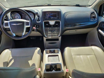 2013 Chrysler Town & Country Touring