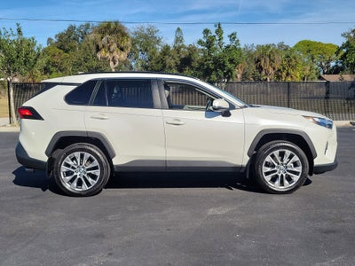 2022 Toyota RAV4 XLE Premium