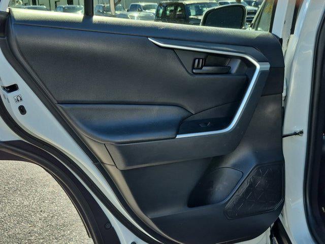 2020 Toyota RAV4 Hybrid LE