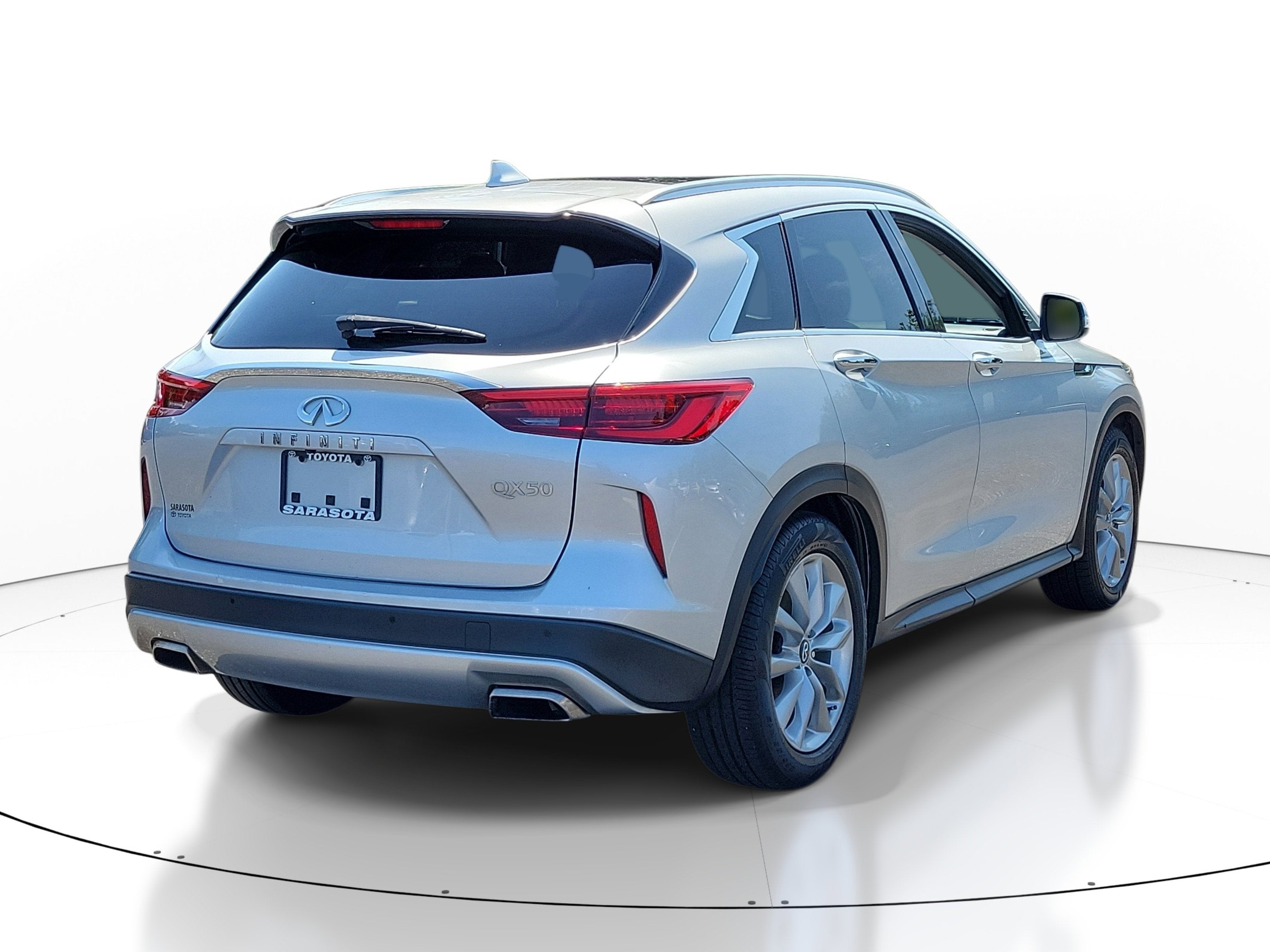 2021 INFINITI QX50 LUXE
