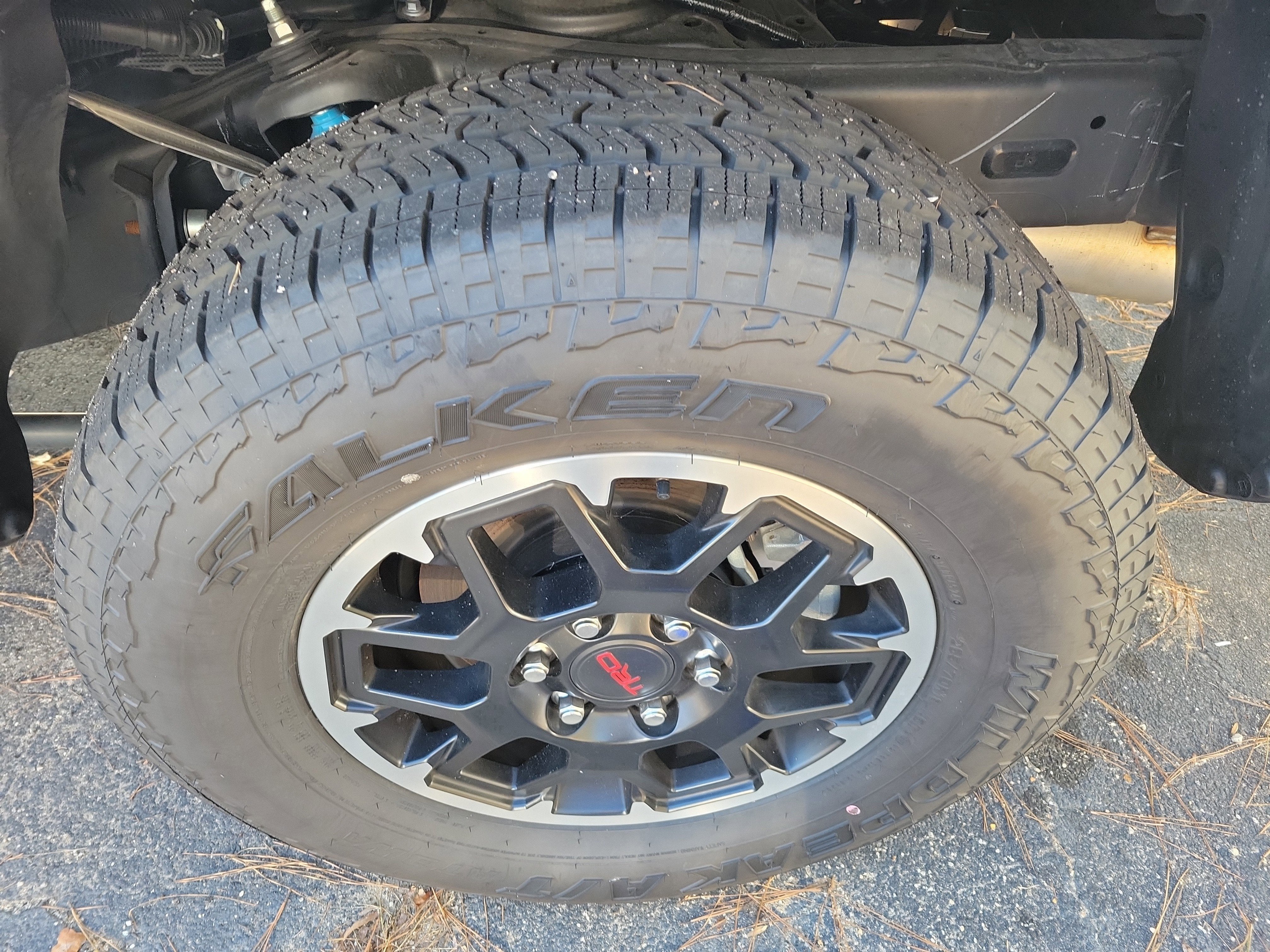 2025 Toyota Tacoma 4WD TRD Off Road Hybrid