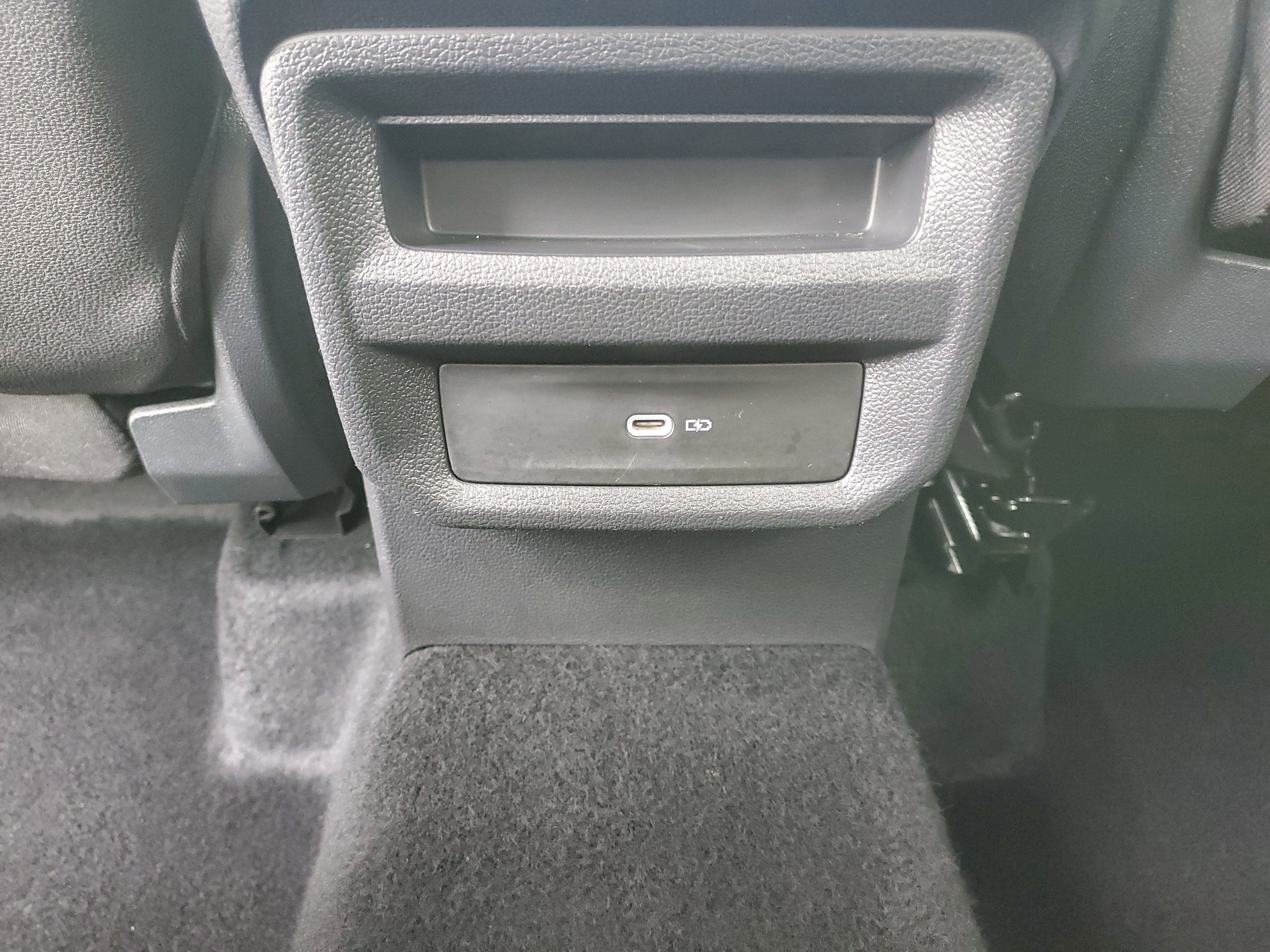 2024 Volkswagen Taos 1.5T SEL