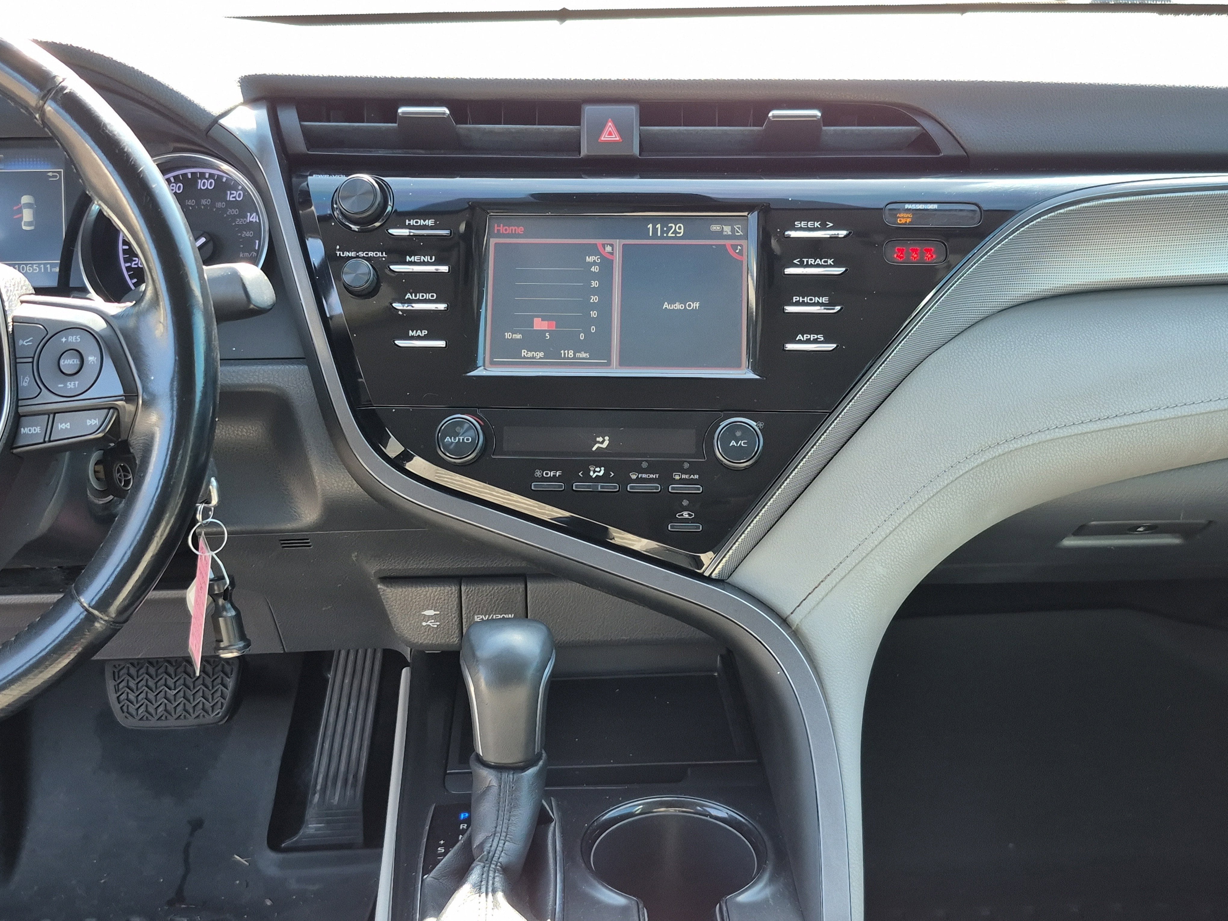 2019 Toyota Camry SE