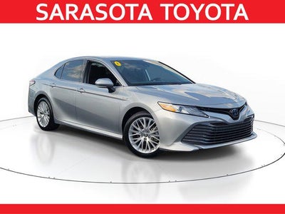 2020 Toyota Camry Hybrid XLE