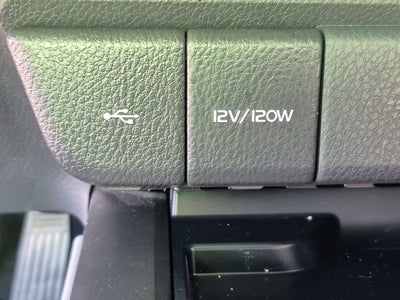 2022 Toyota Camry Hybrid SE