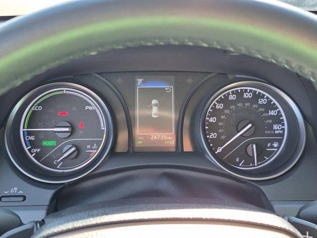 2022 Toyota Camry Hybrid SE