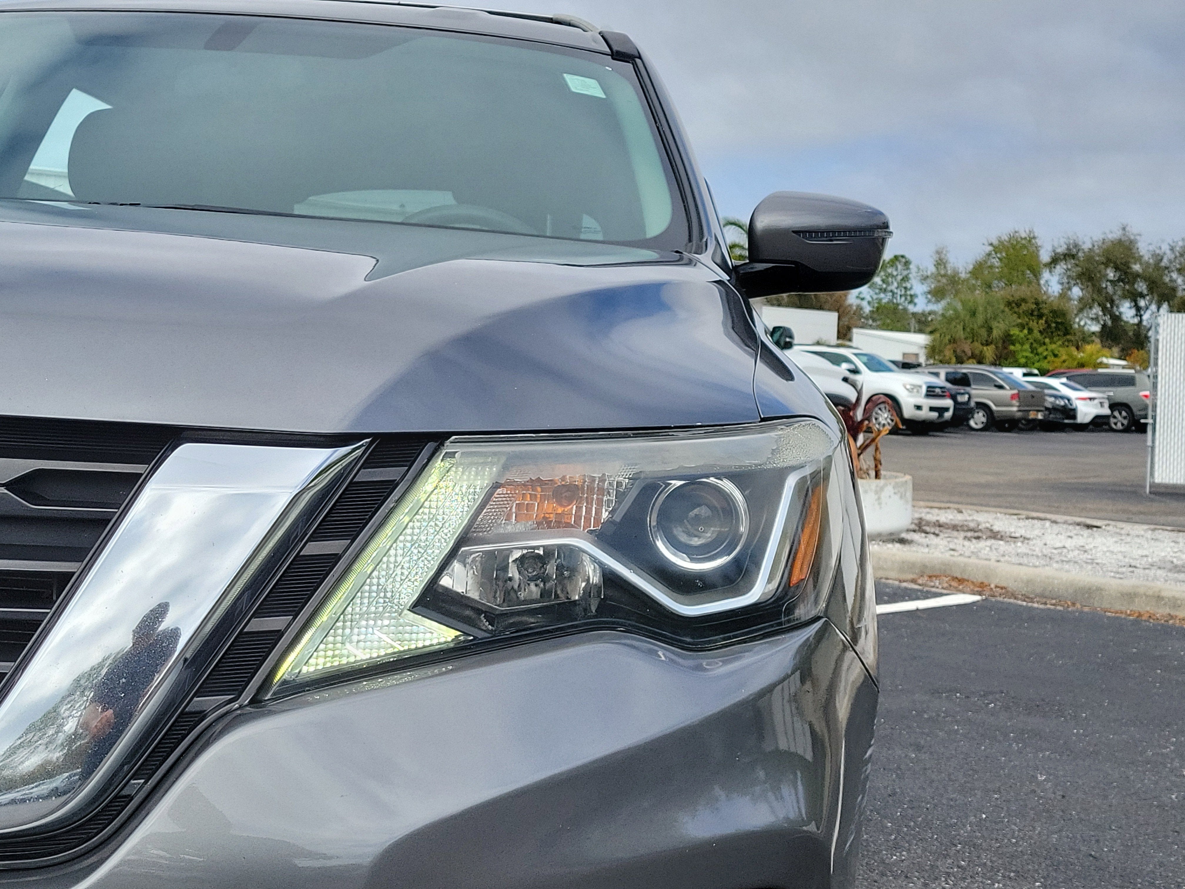 2018 Nissan Pathfinder S