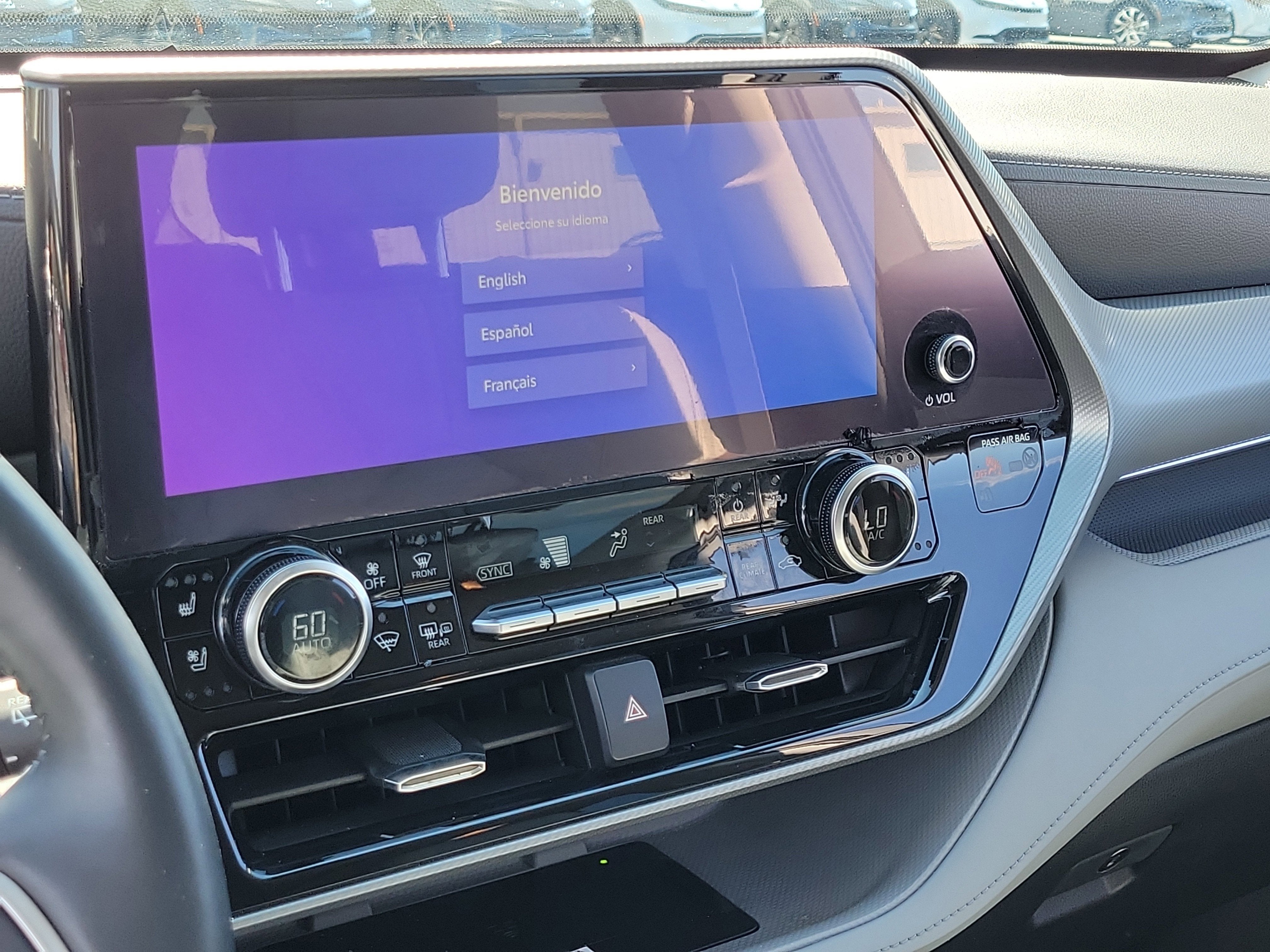 2023 Toyota Highlander Platinum