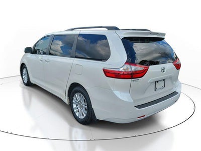 2015 Toyota Sienna XLE