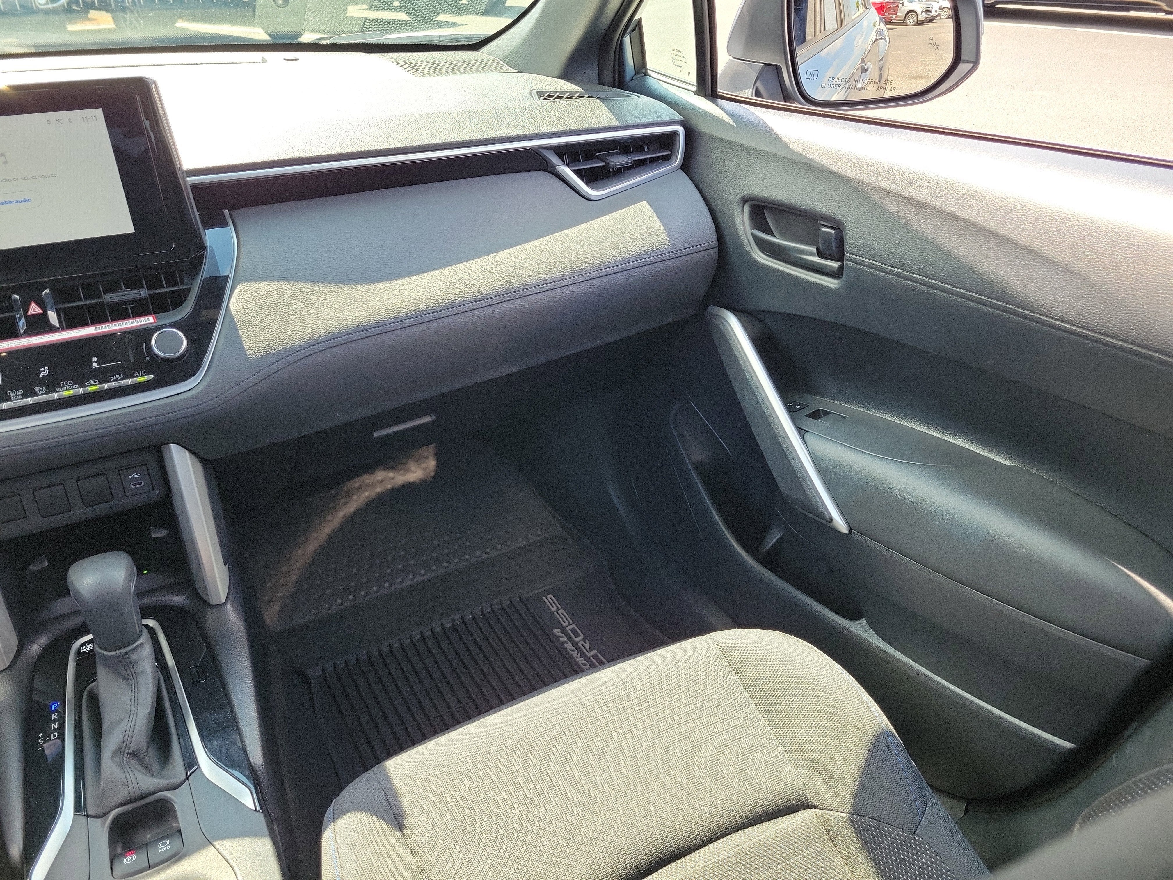 2024 Toyota Corolla Cross Hybrid SE