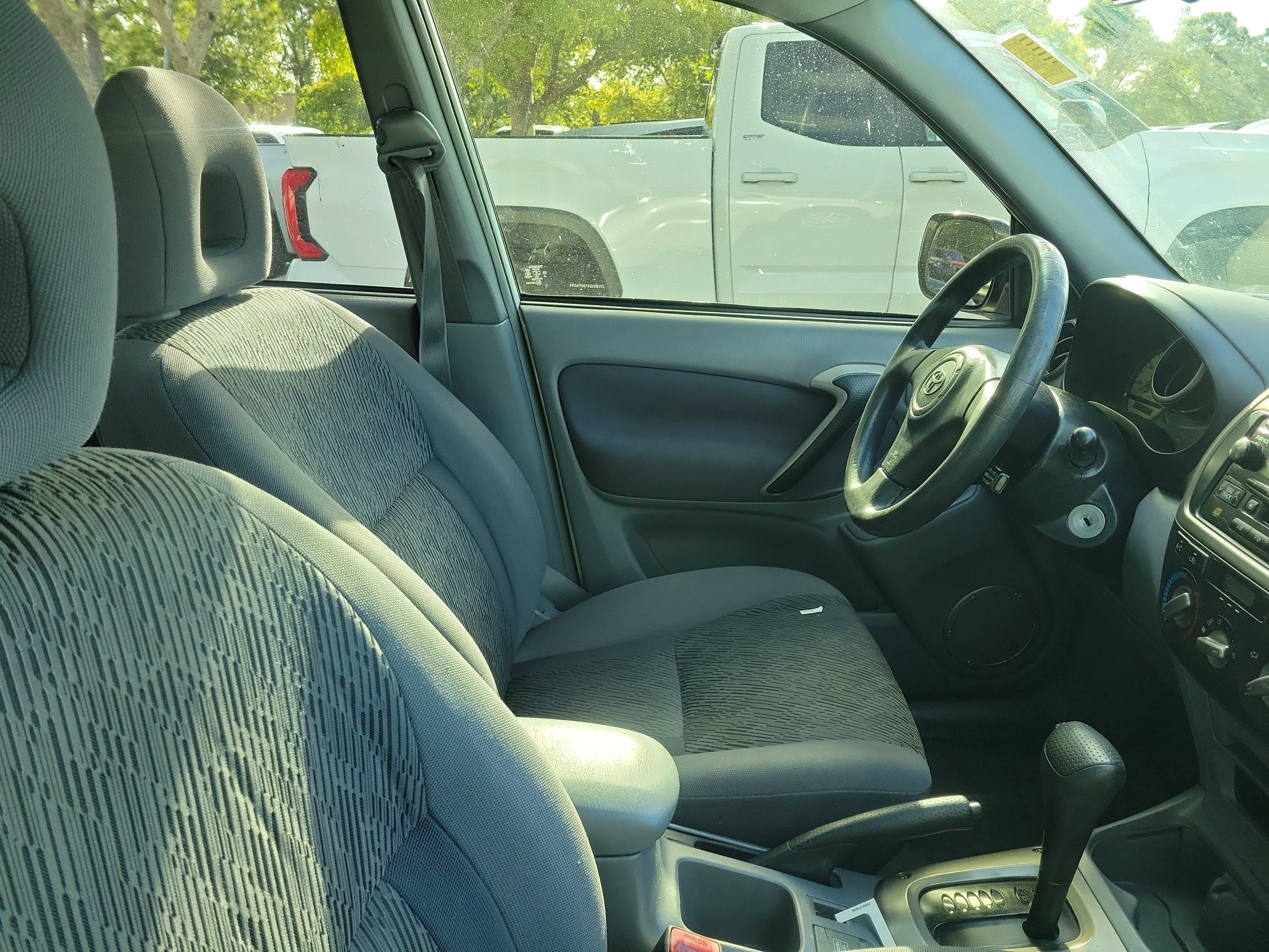 2003 Toyota RAV4 Base