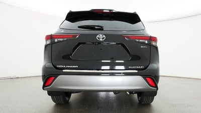 2026 Toyota Highlander Hybrid Platinum