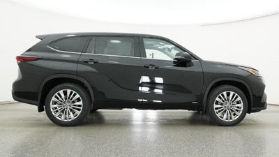 2026 Toyota Highlander Hybrid Platinum