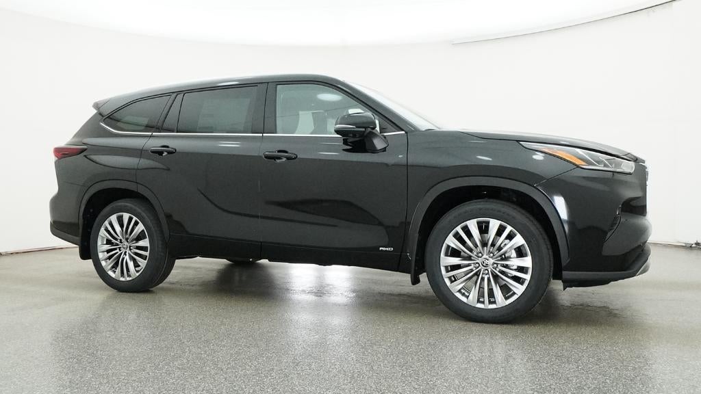2026 Toyota Highlander Hybrid Platinum